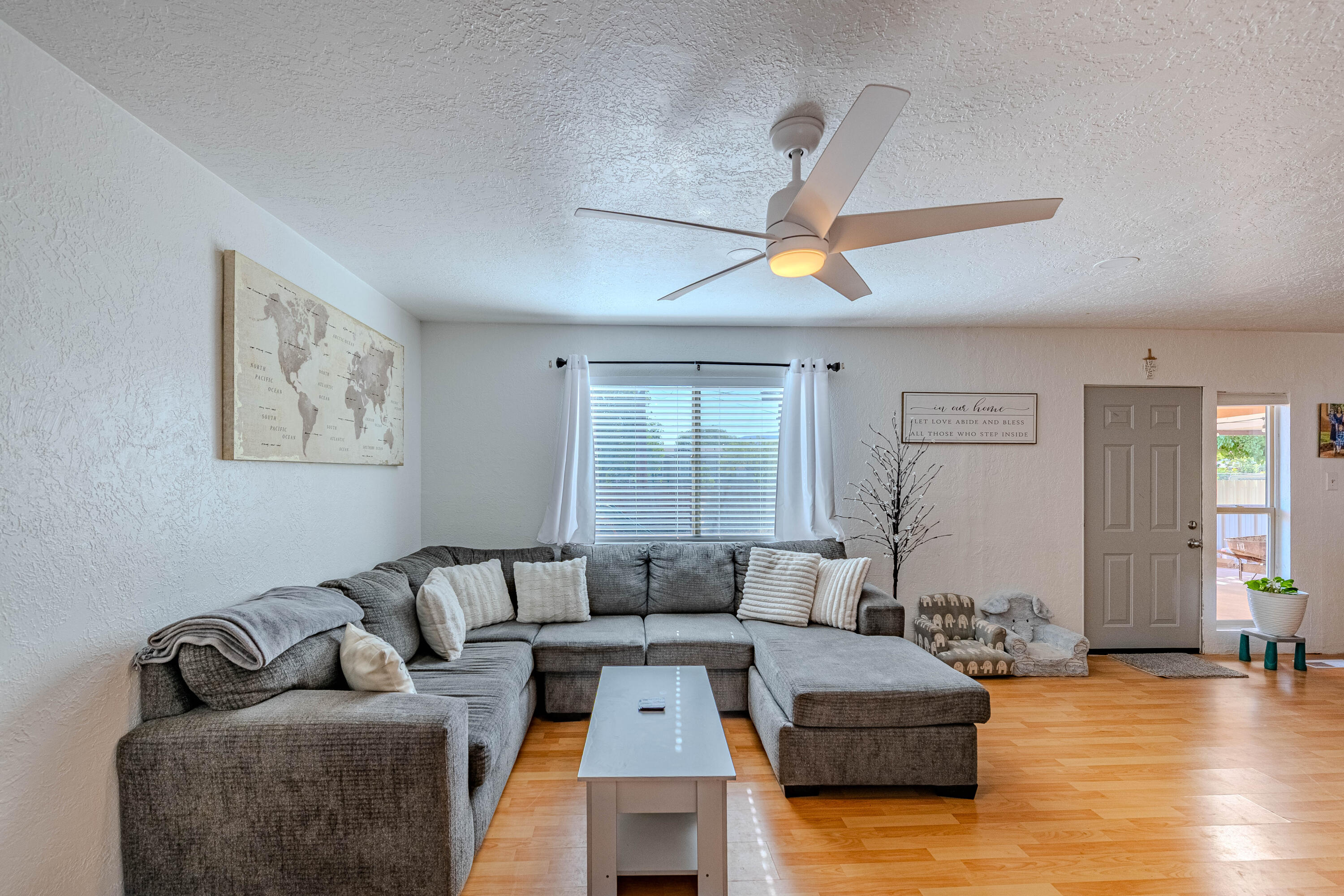 Photo 19 — 548 Coronado Drive