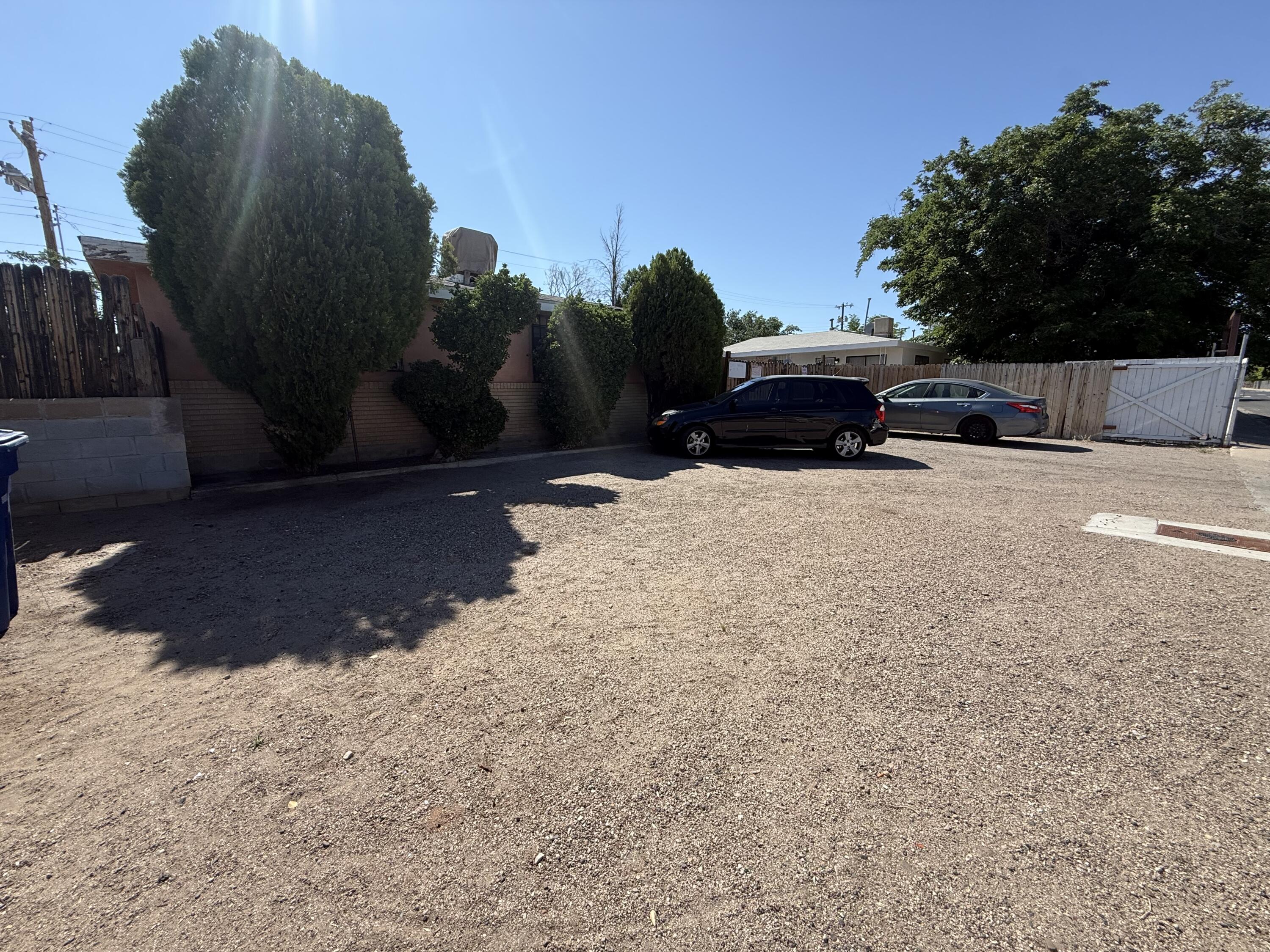 520 Kentucky Street SE, Albuquerque, NM 87108