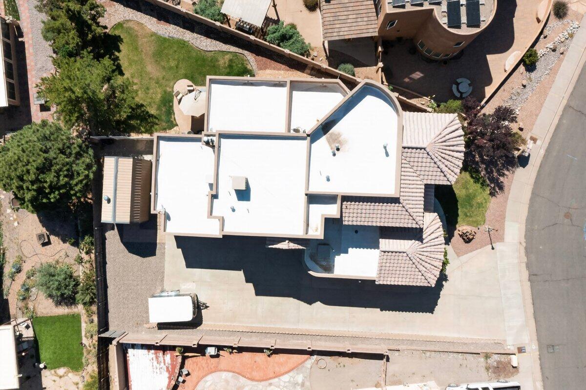 Photo 8 — 13208 Velma Court NE