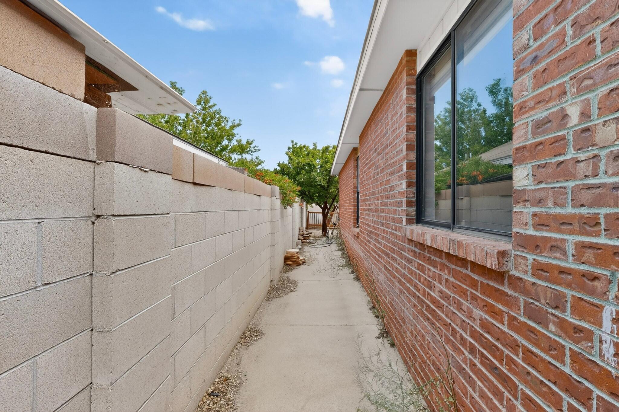 Photo 17 — 10404 Andretti Avenue SW