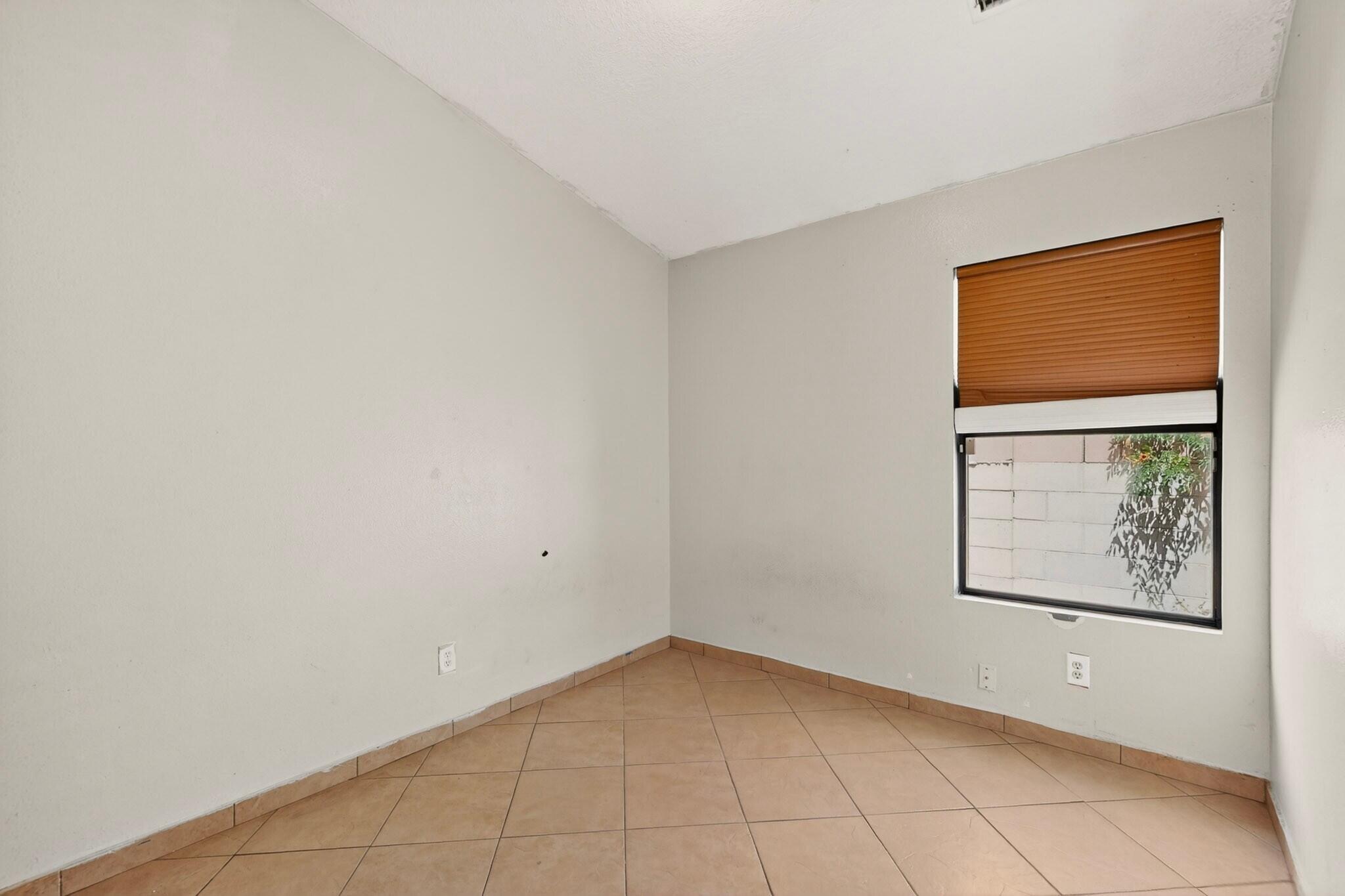 Photo 16 — 10404 Andretti Avenue SW