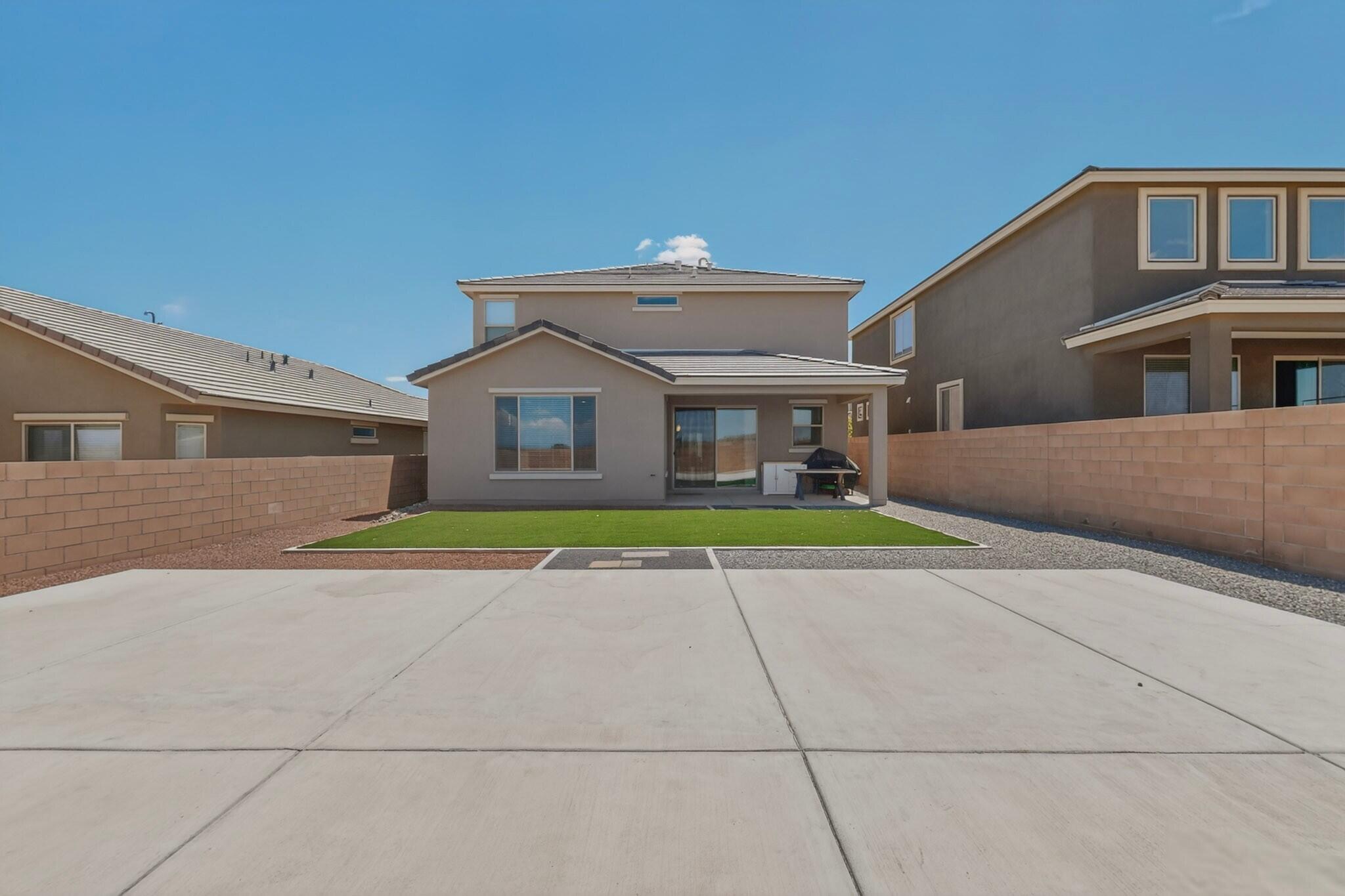Photo 14 — 3058 Shannon Lane NE