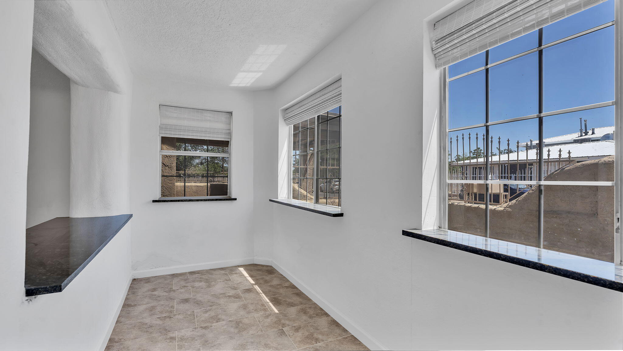 Photo 17 — 3102 Rosendo Garcia Road SW