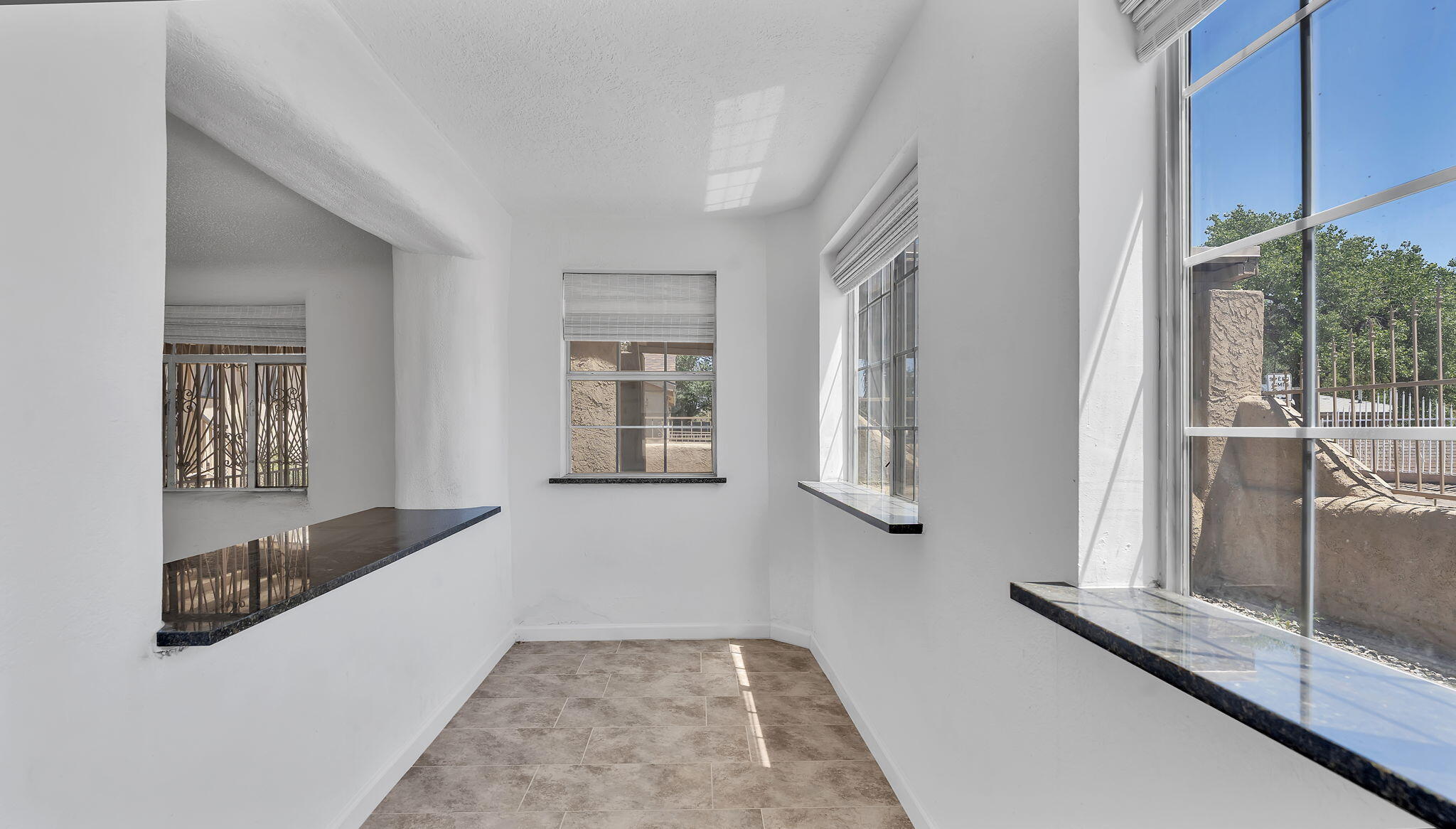 Photo 18 — 3102 Rosendo Garcia Road SW