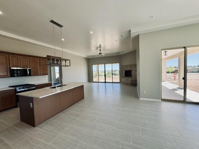 Photo 3 — 39 Wildwood Drive