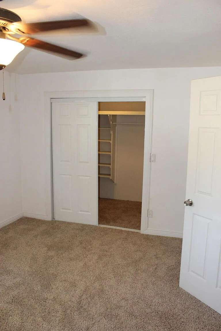Photo 3 — 714 Williams Avenue
