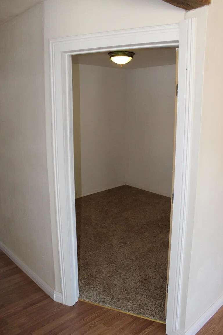 Photo 8 — 714 Williams Avenue