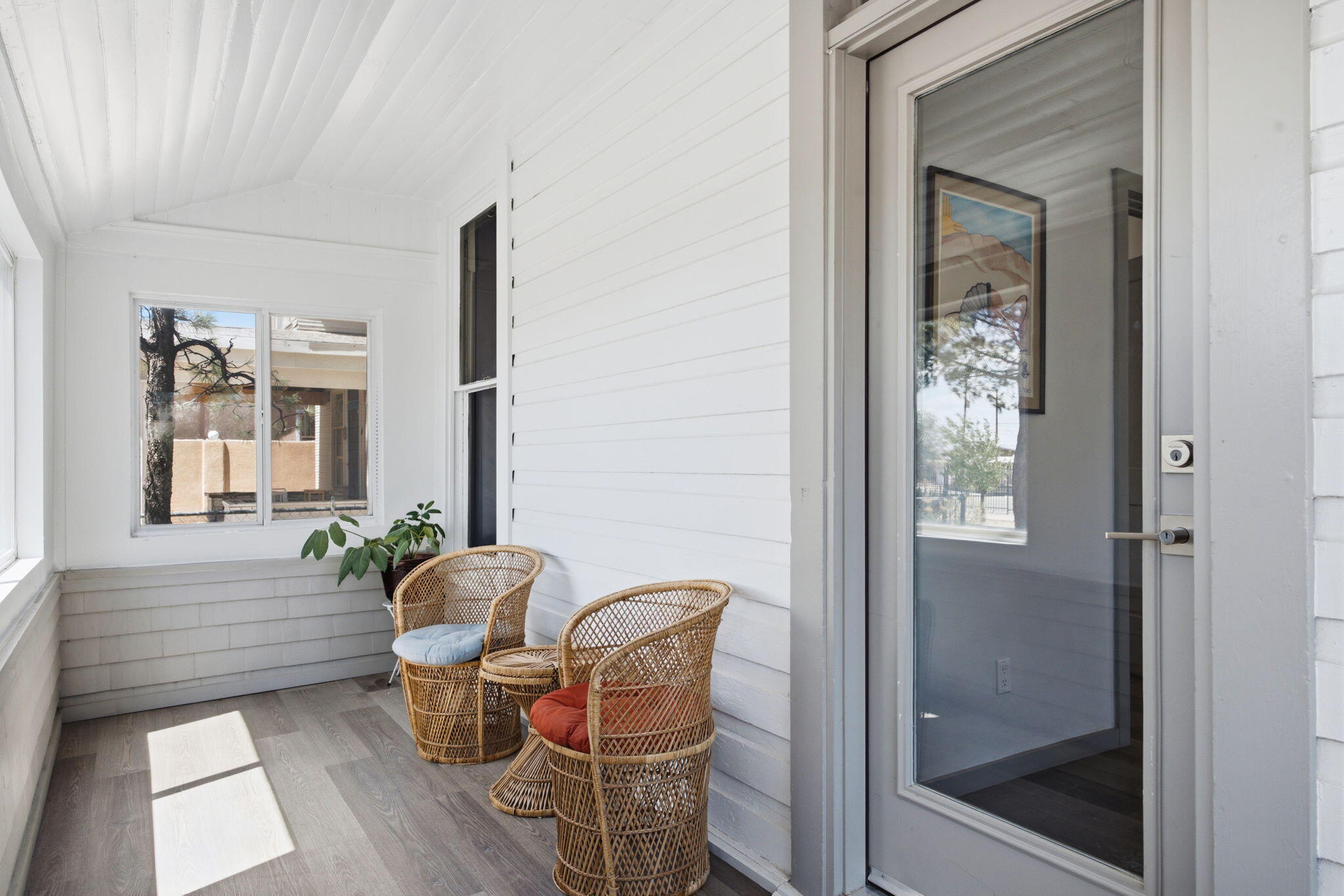 Photo 13 — 824 Arno Street SE