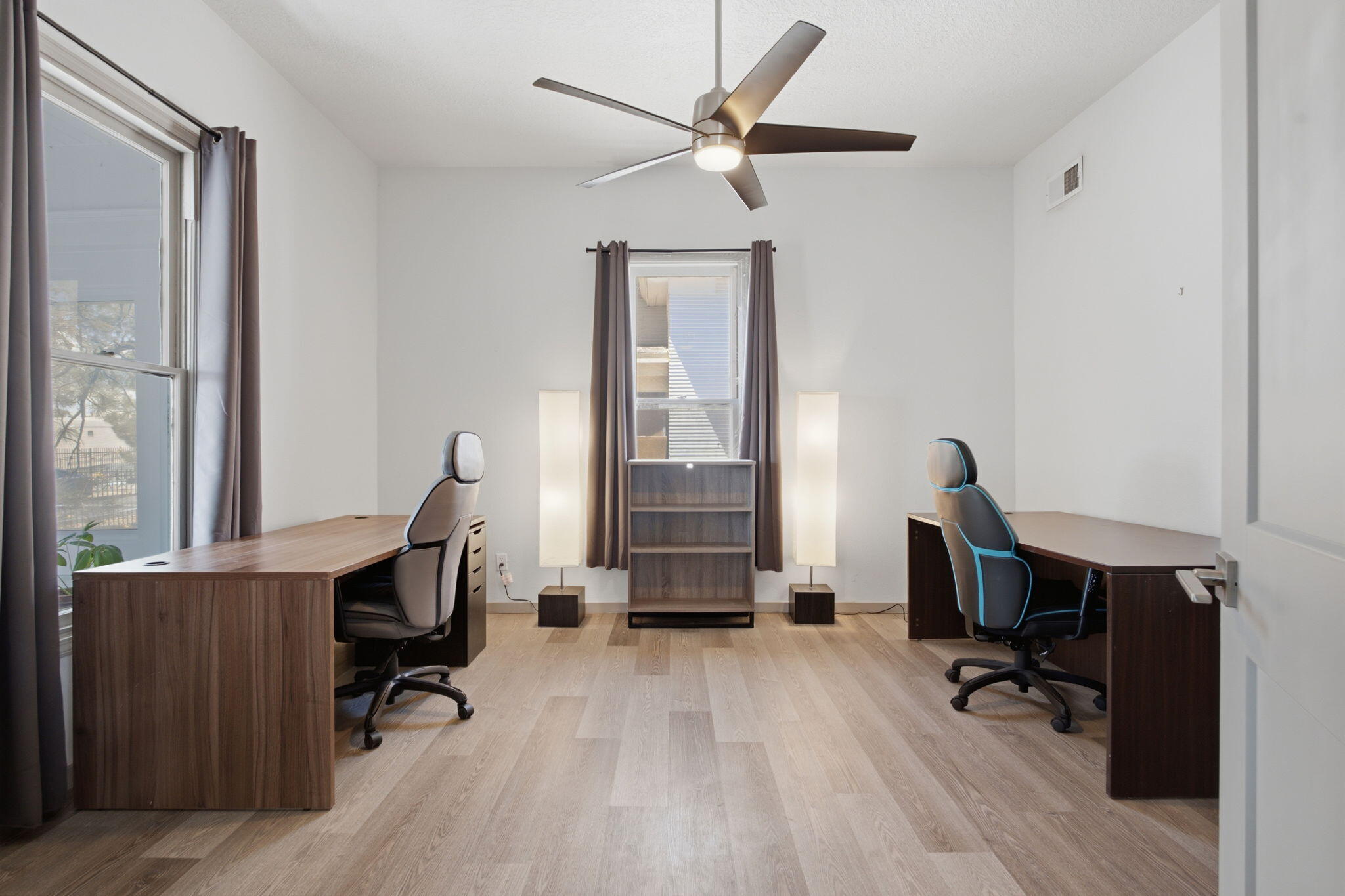 Photo 17 — 824 Arno Street SE