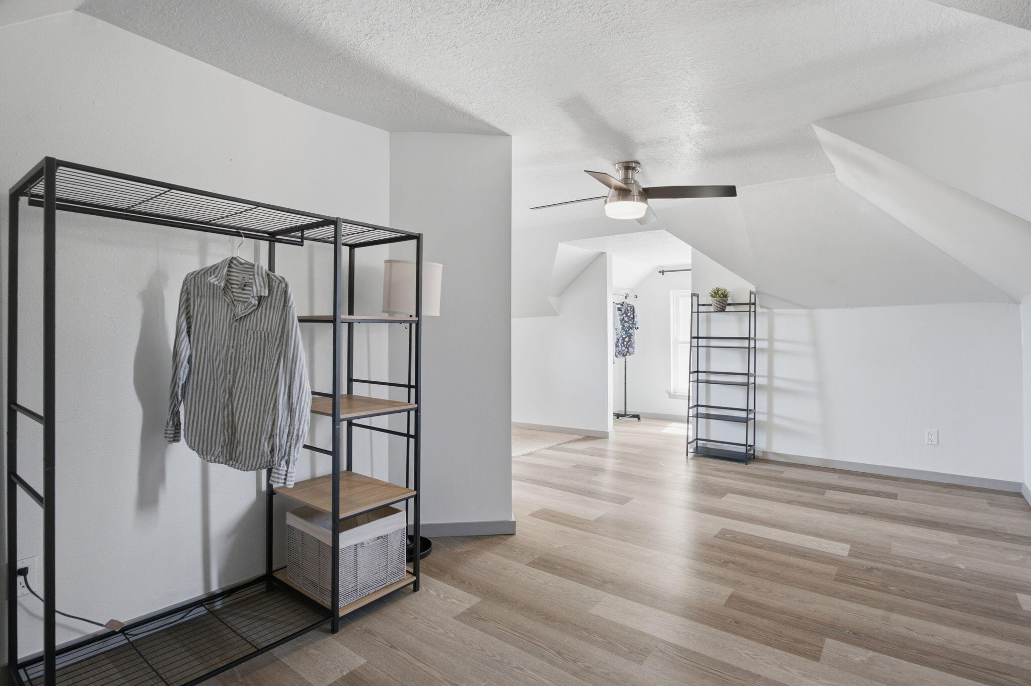 Photo 3 — 824 Arno Street SE