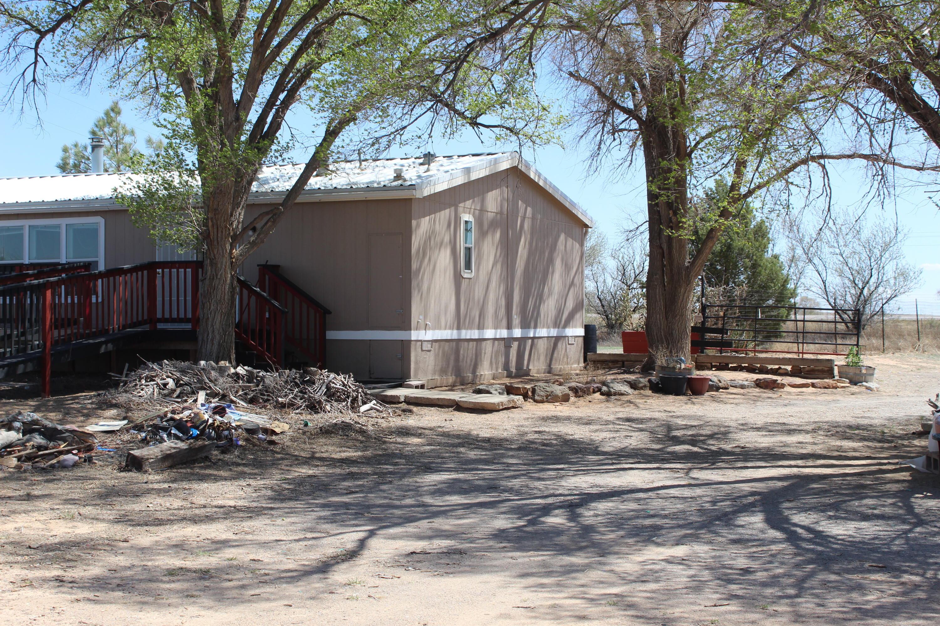 Photo 11 — 406 E Abrahames Road