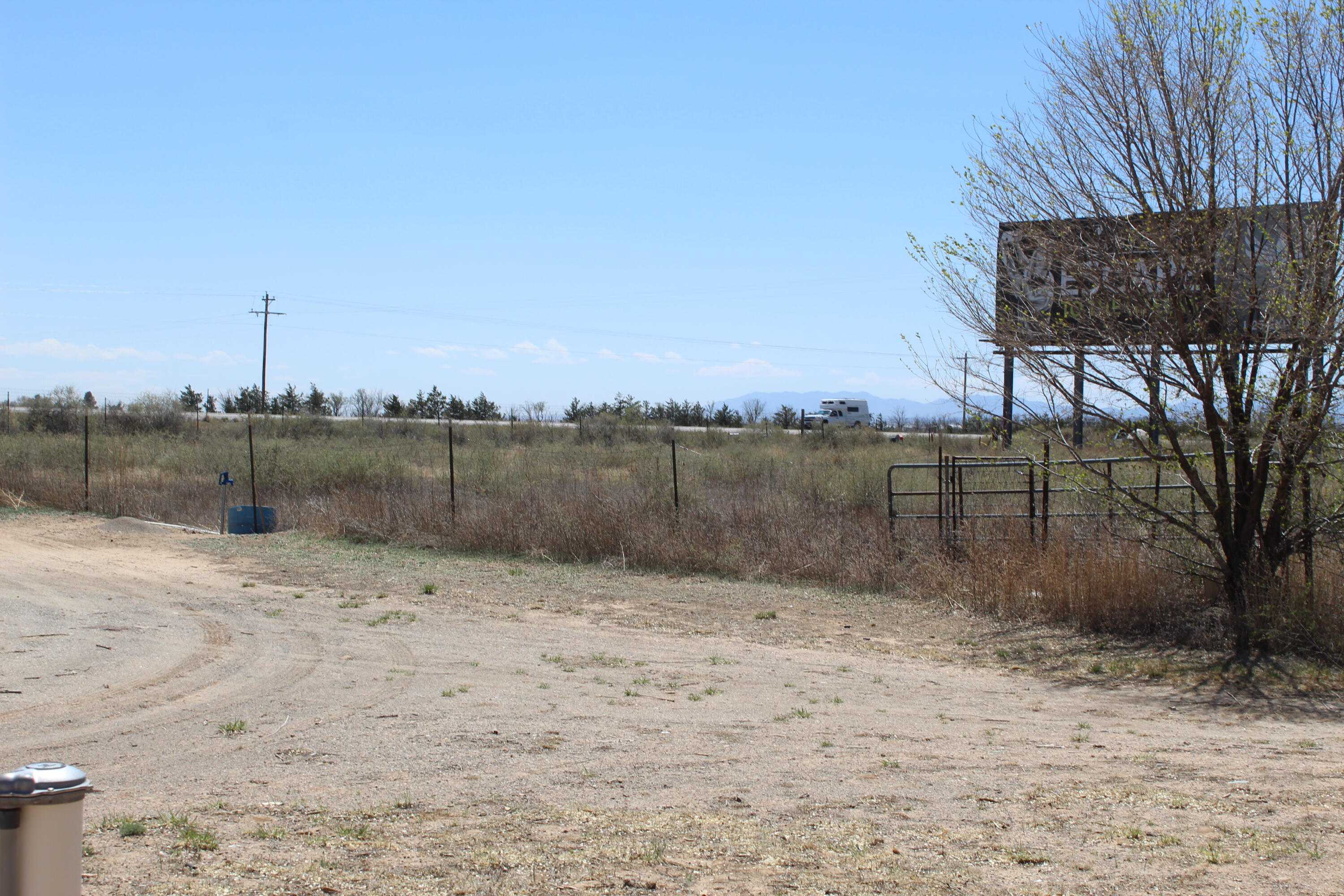 Photo 16 — 406 E Abrahames Road