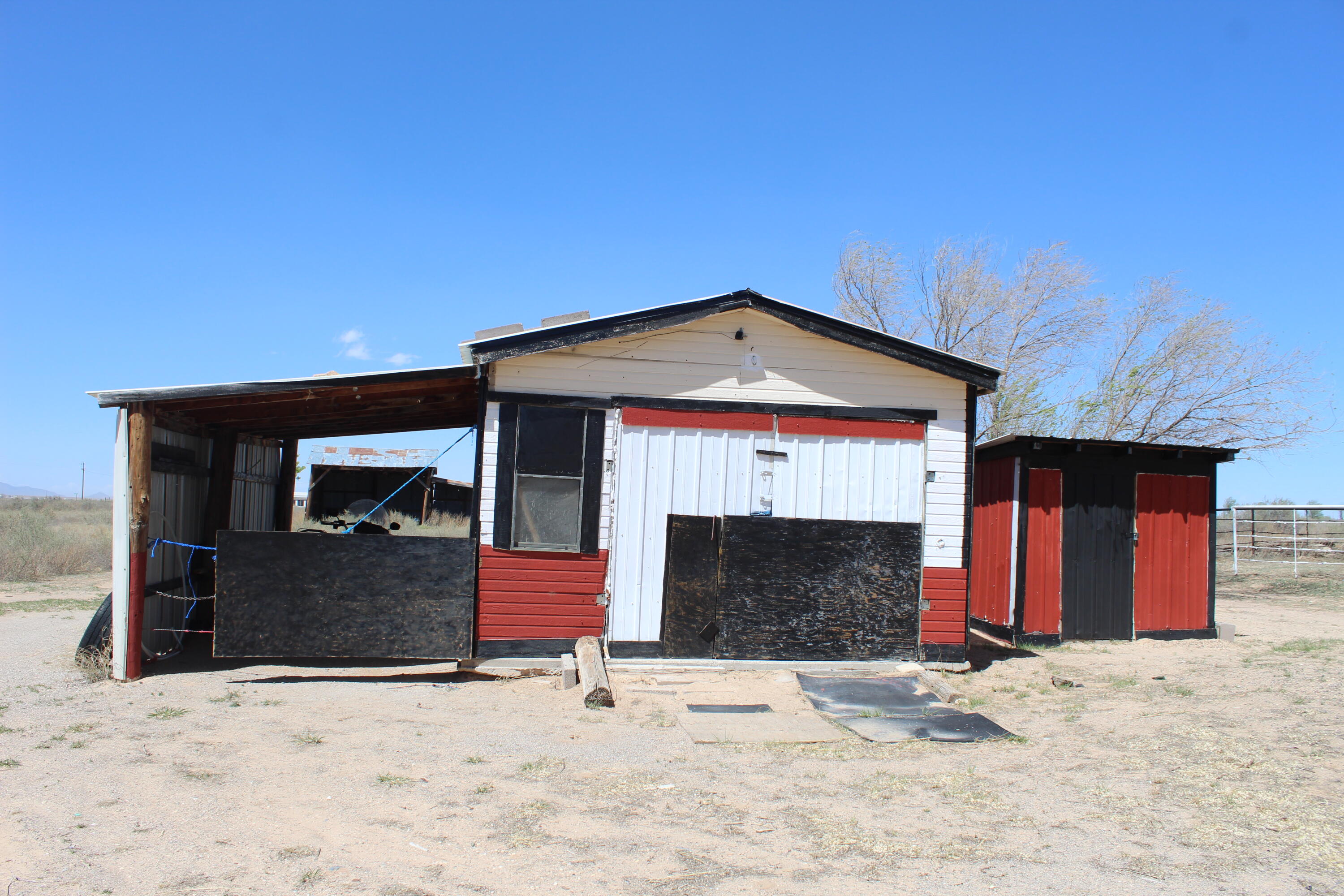 Photo 5 — 406 E Abrahames Road