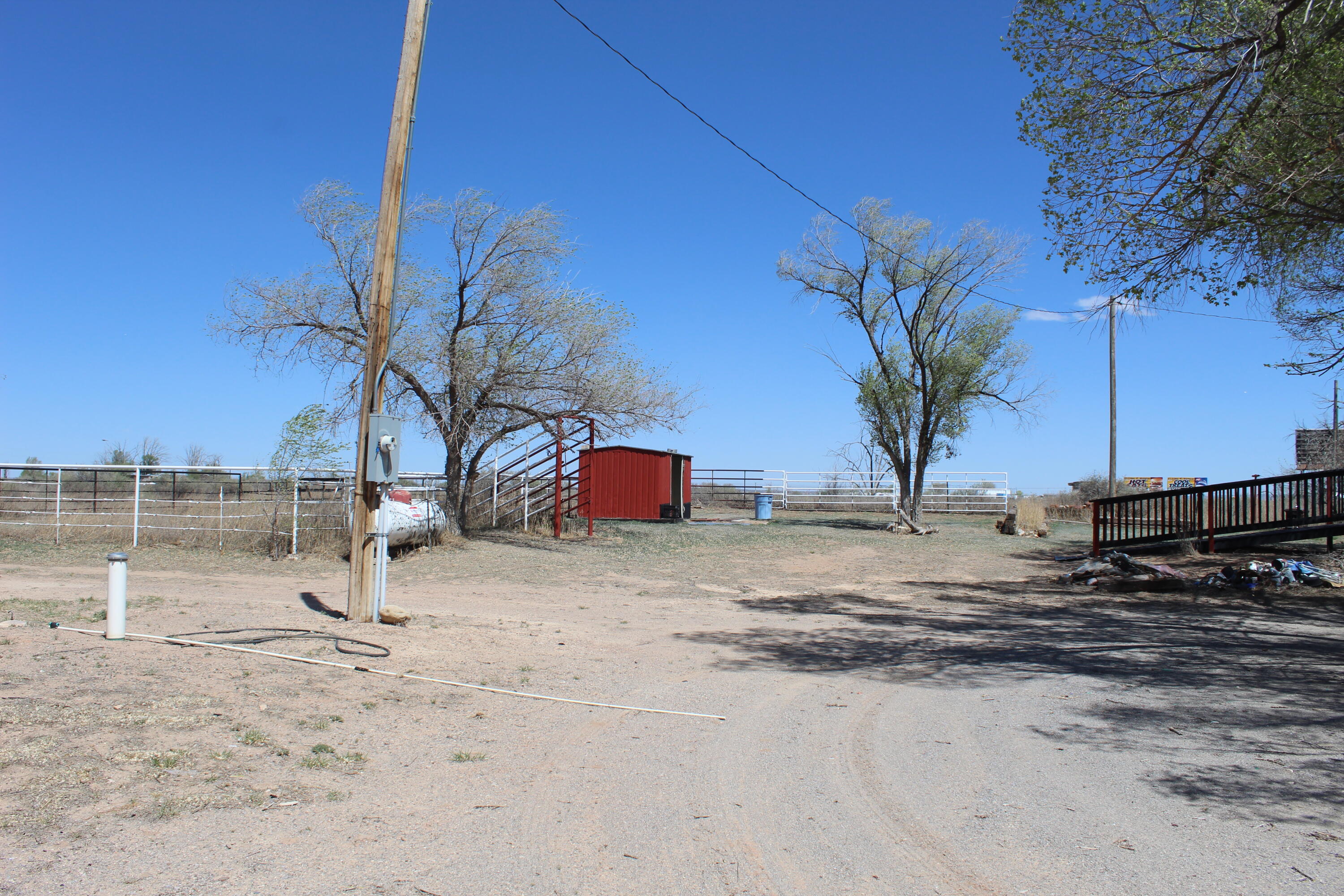Photo 6 — 406 E Abrahames Road