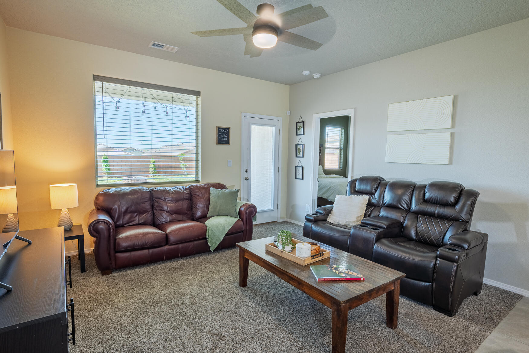 Photo 19 — 772 Amatista Loop SE