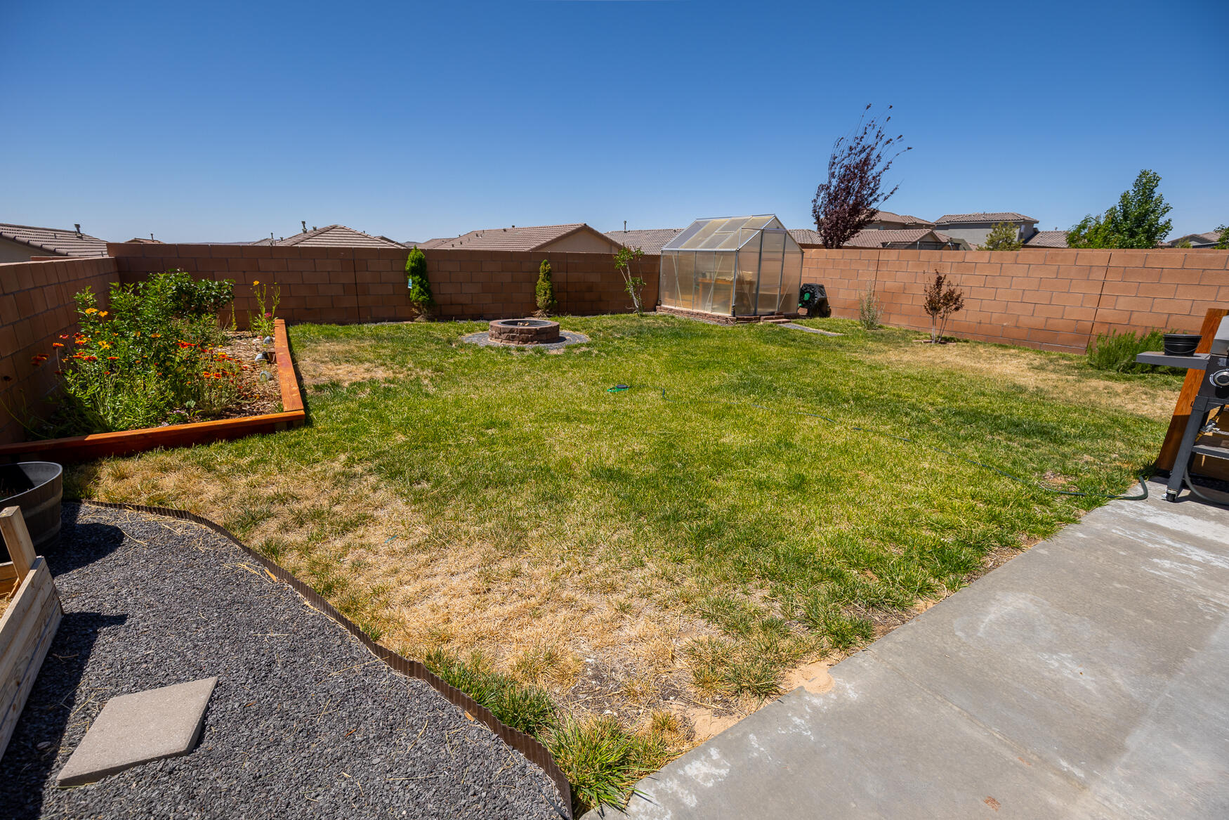 Photo 8 — 772 Amatista Loop SE