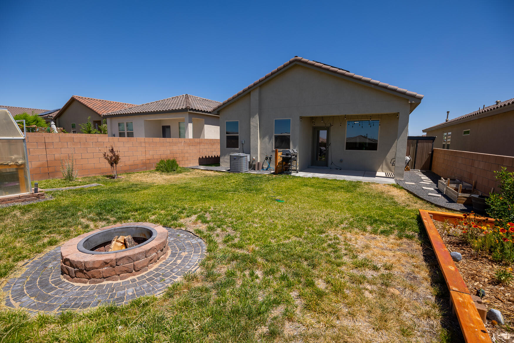 Photo 7 — 772 Amatista Loop SE