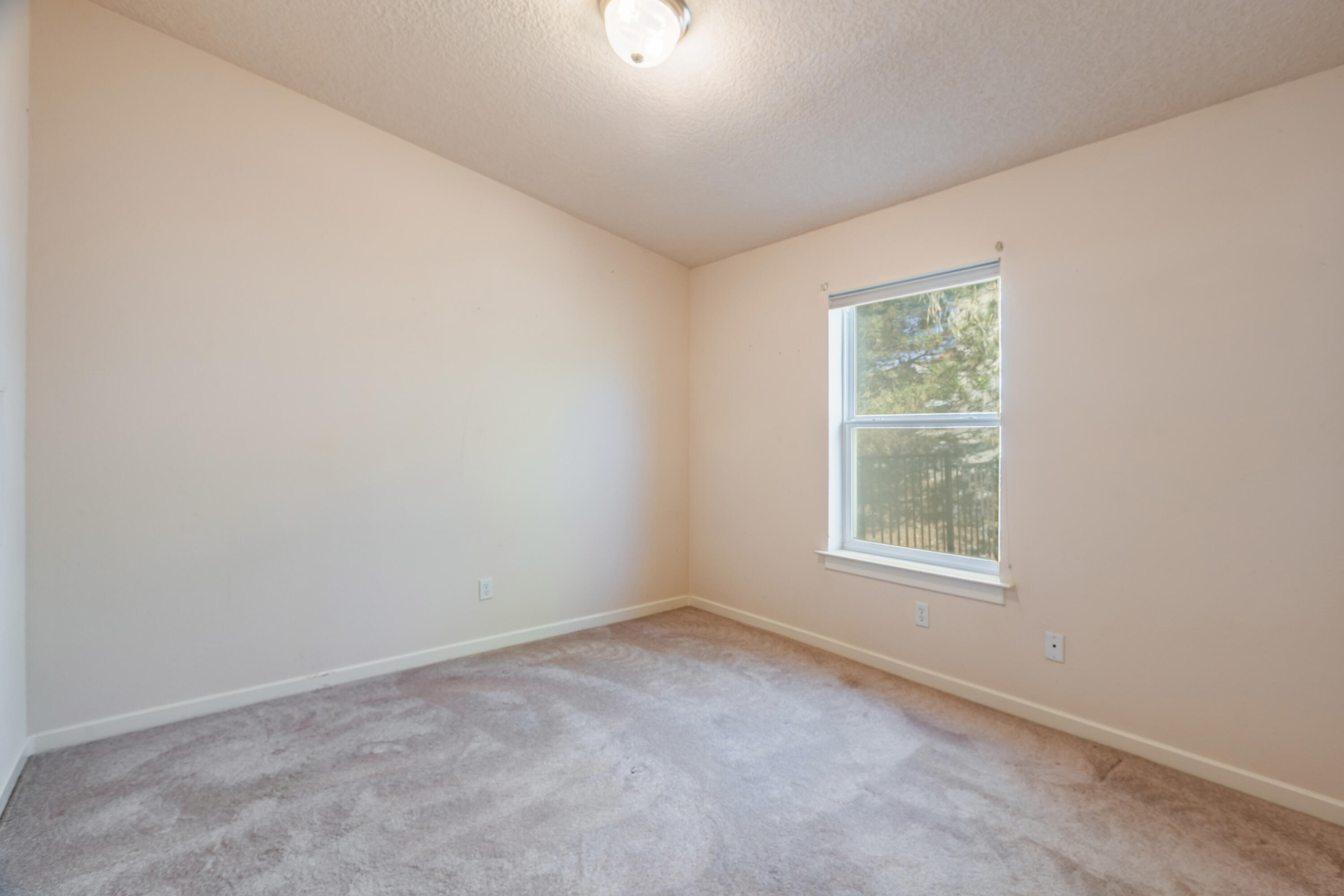 Photo 15 — 324 Encantado Ridge Court NE