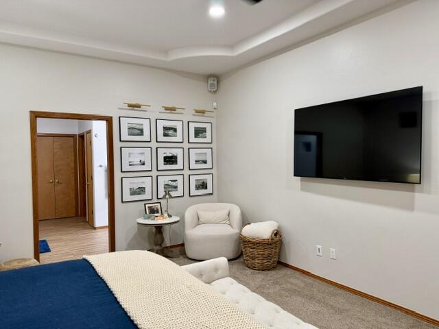 Photo 8 — 7312 Hawthorn Avenue NE