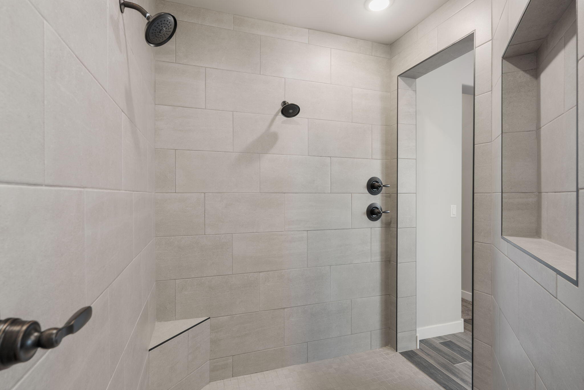 Photo 13 — 6956 Archer Road NE