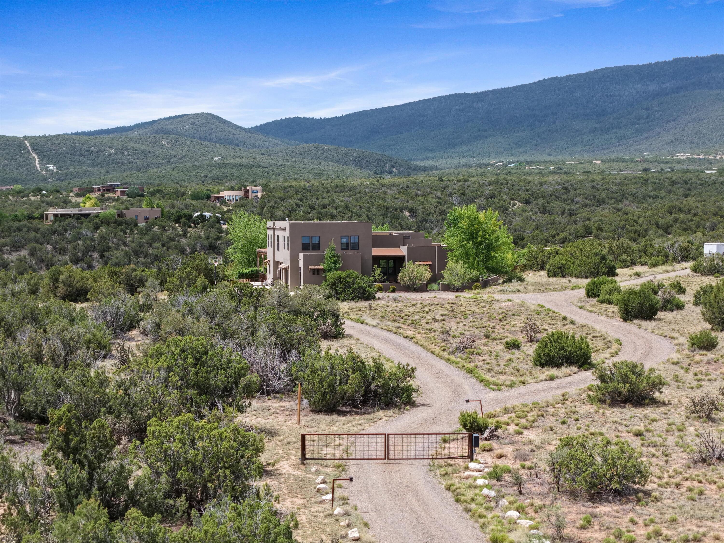 8 Vista La Madera, Sandia Park, NM