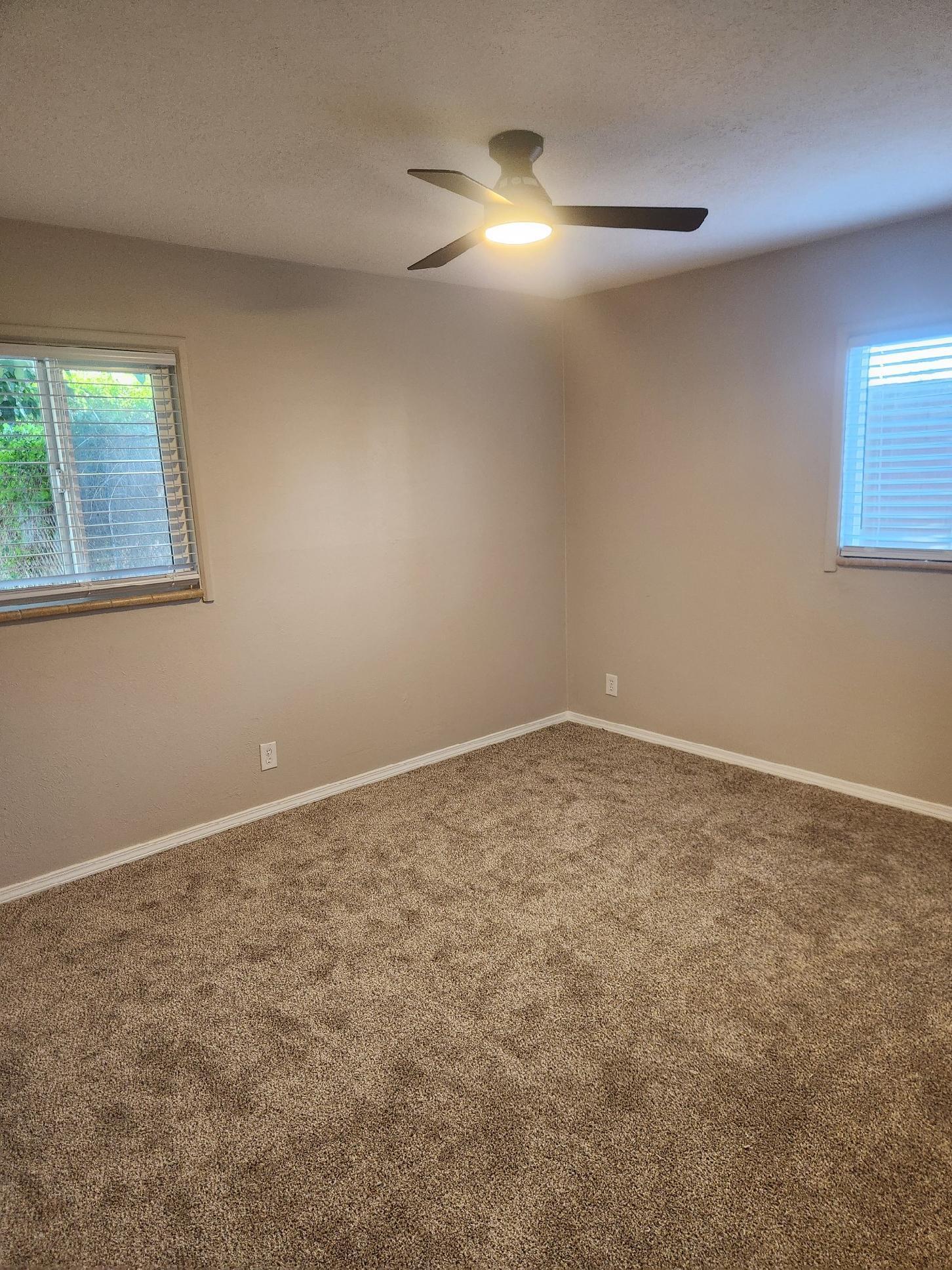 Photo 16 — 2014 Somervell Street NE