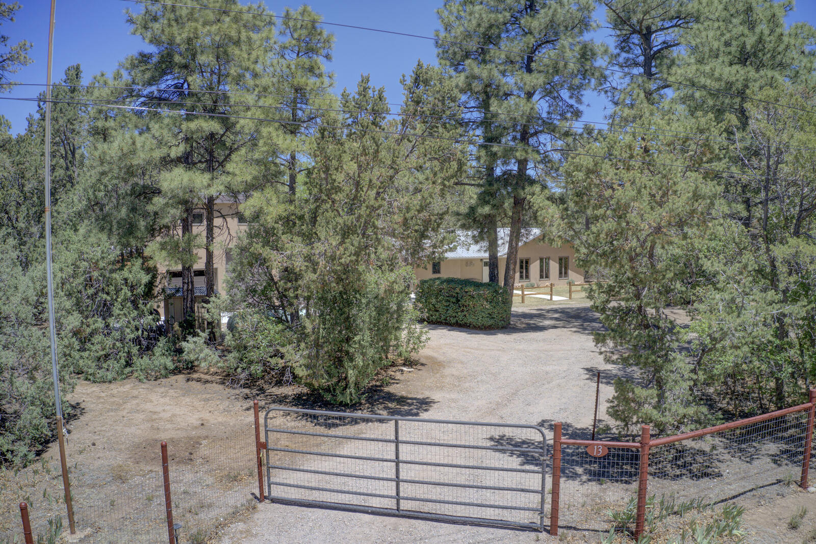 13 Robinhood Lane, Tijeras, NM 87059