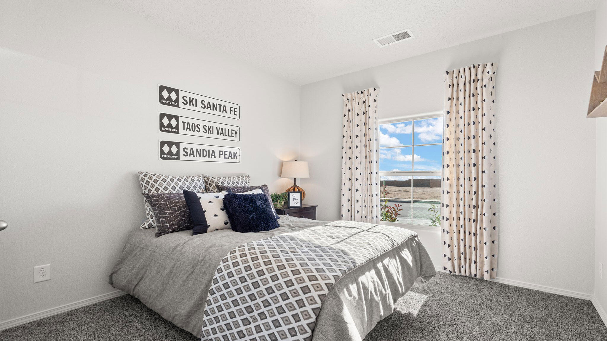 Photo 4 — 10604 Caresso Loop SW