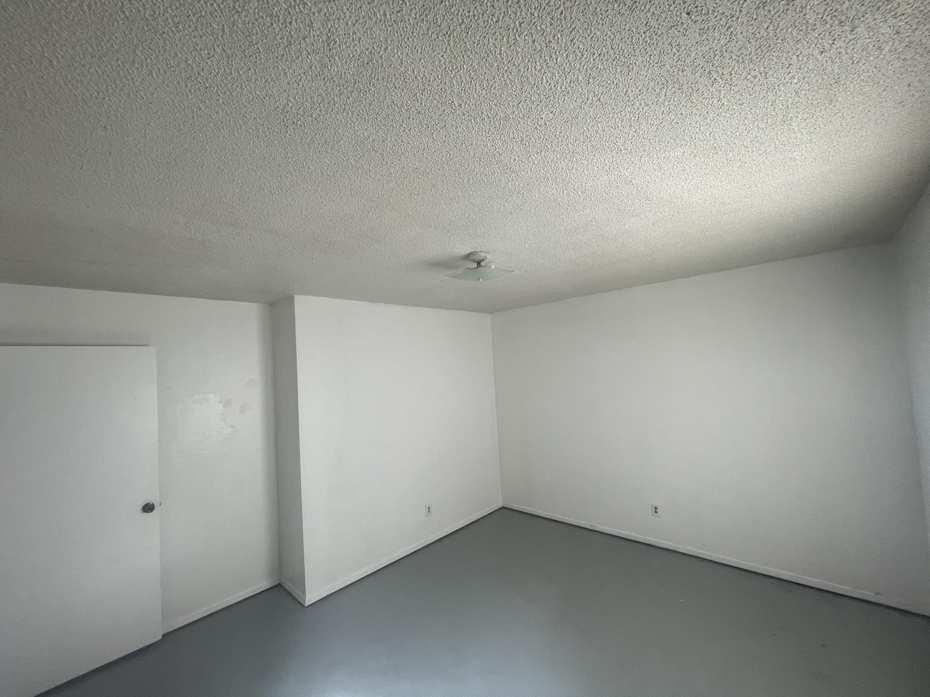 Photo 10 — 107 Neal Avenue