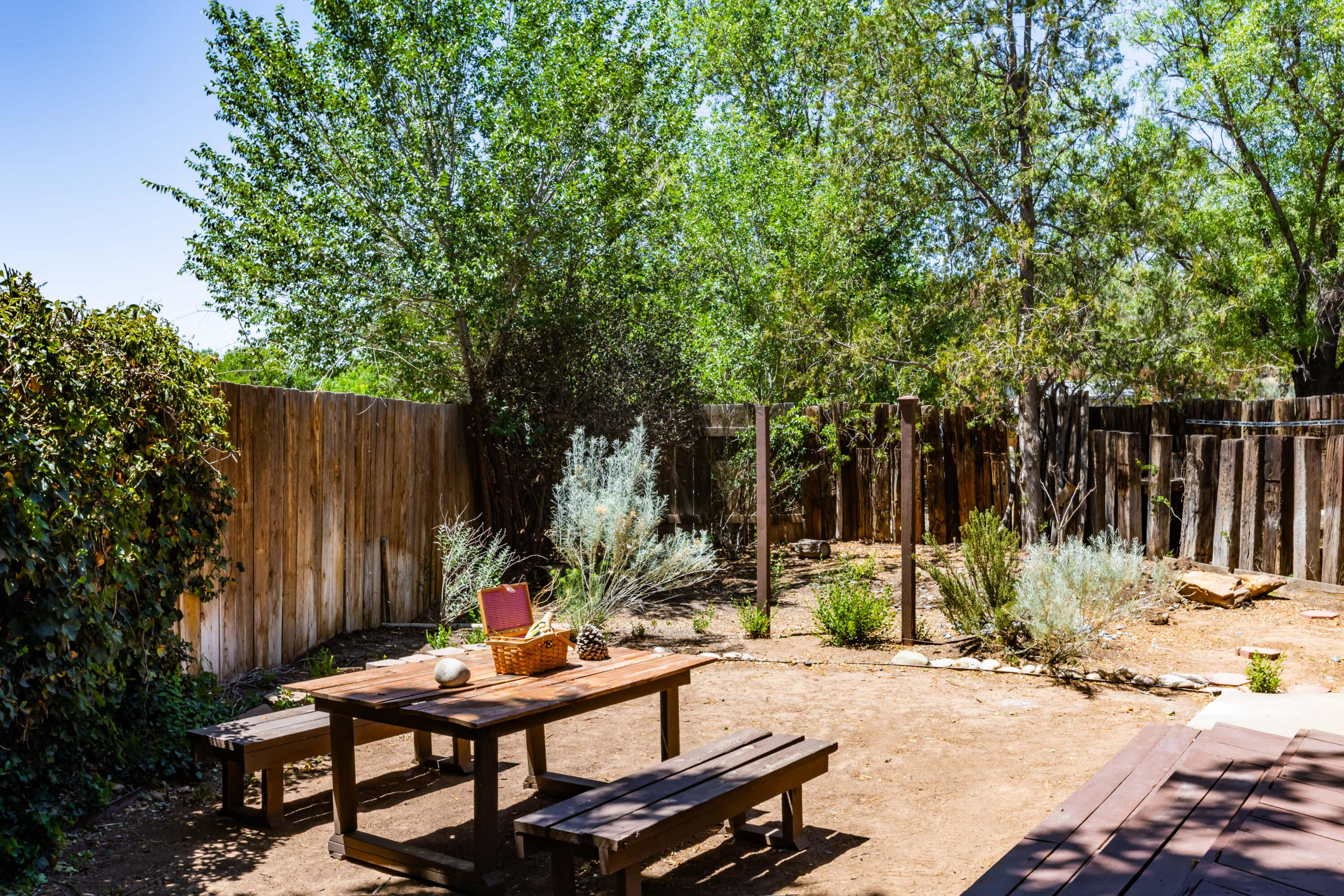 Photo 9 — 3232 Don Quixote Drive NW