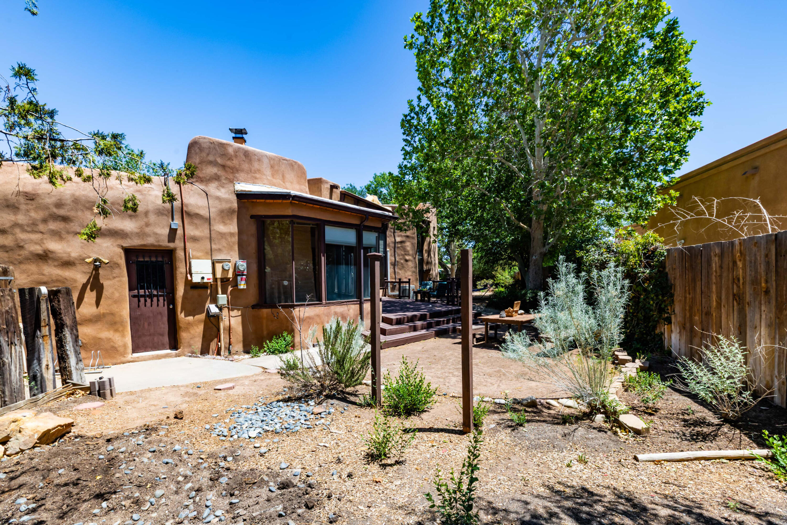 Photo 8 — 3232 Don Quixote Drive NW