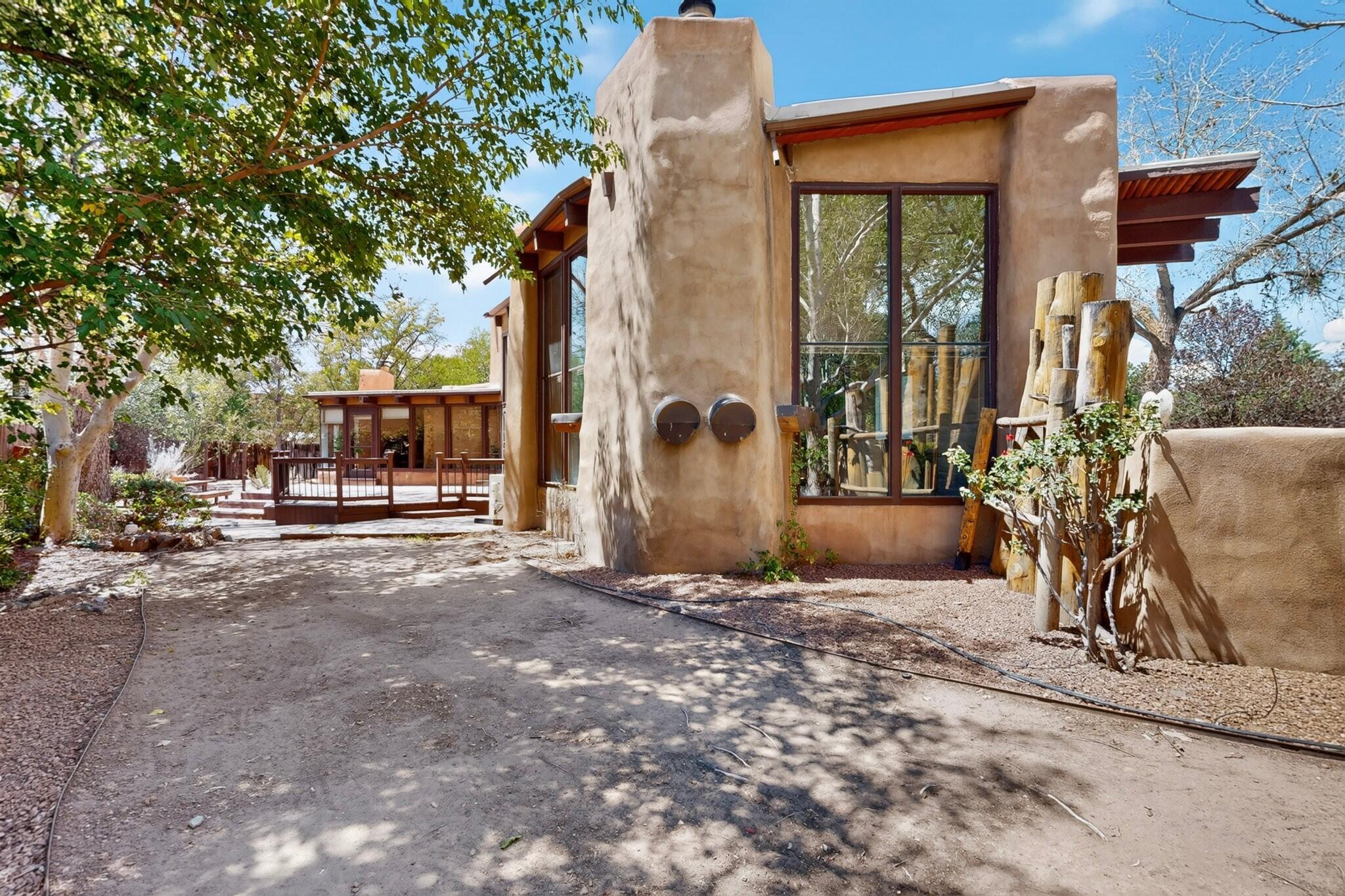 Photo 3 — 3232 Don Quixote Drive NW