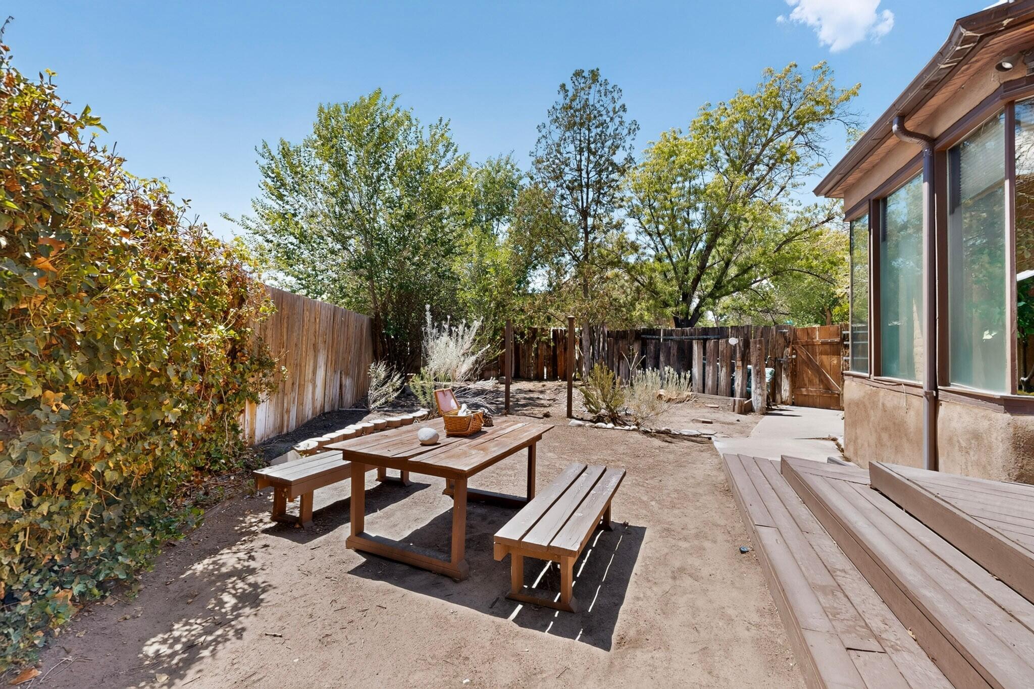 Photo 6 — 3232 Don Quixote Drive NW