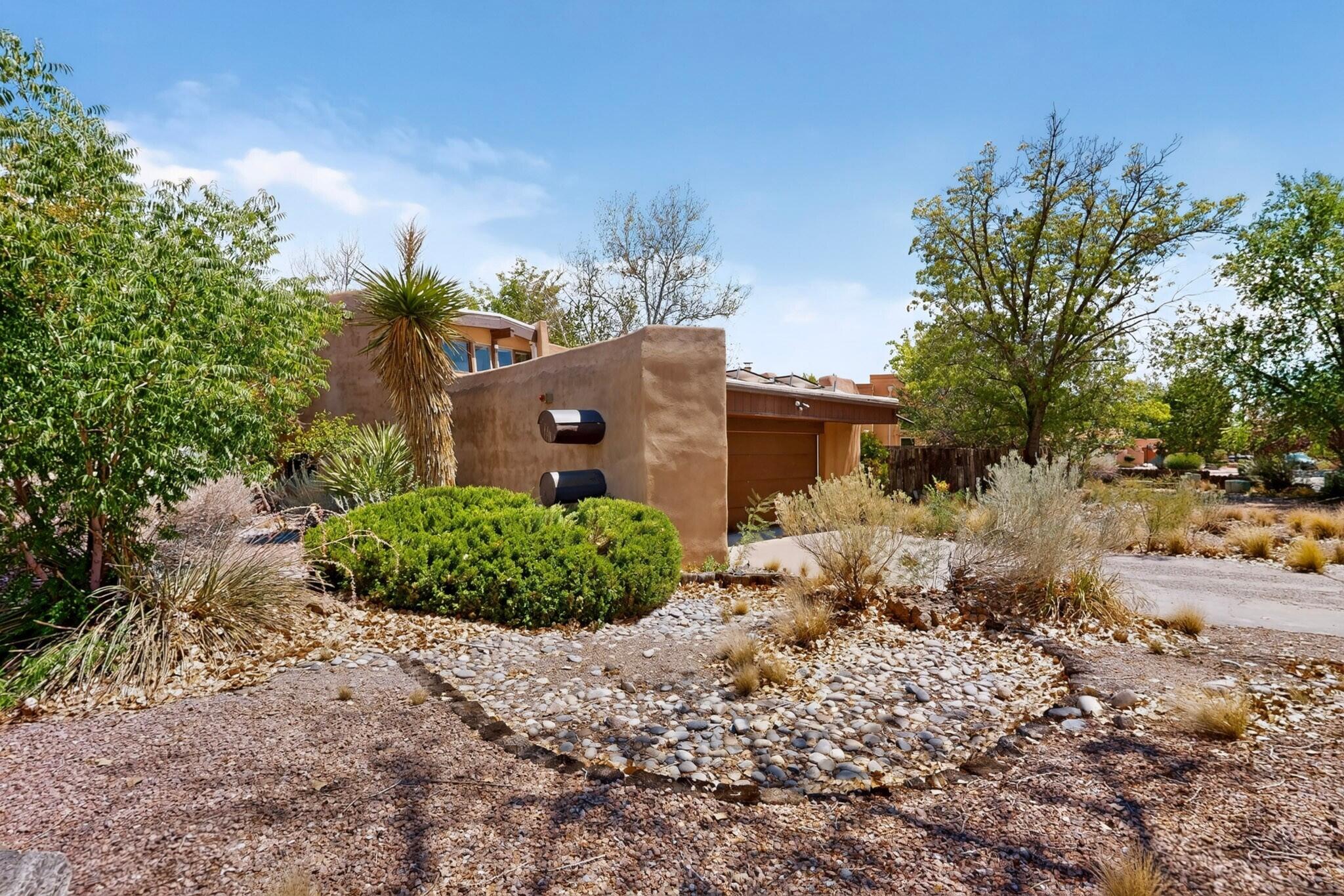 Photo 10 — 3232 Don Quixote Drive NW