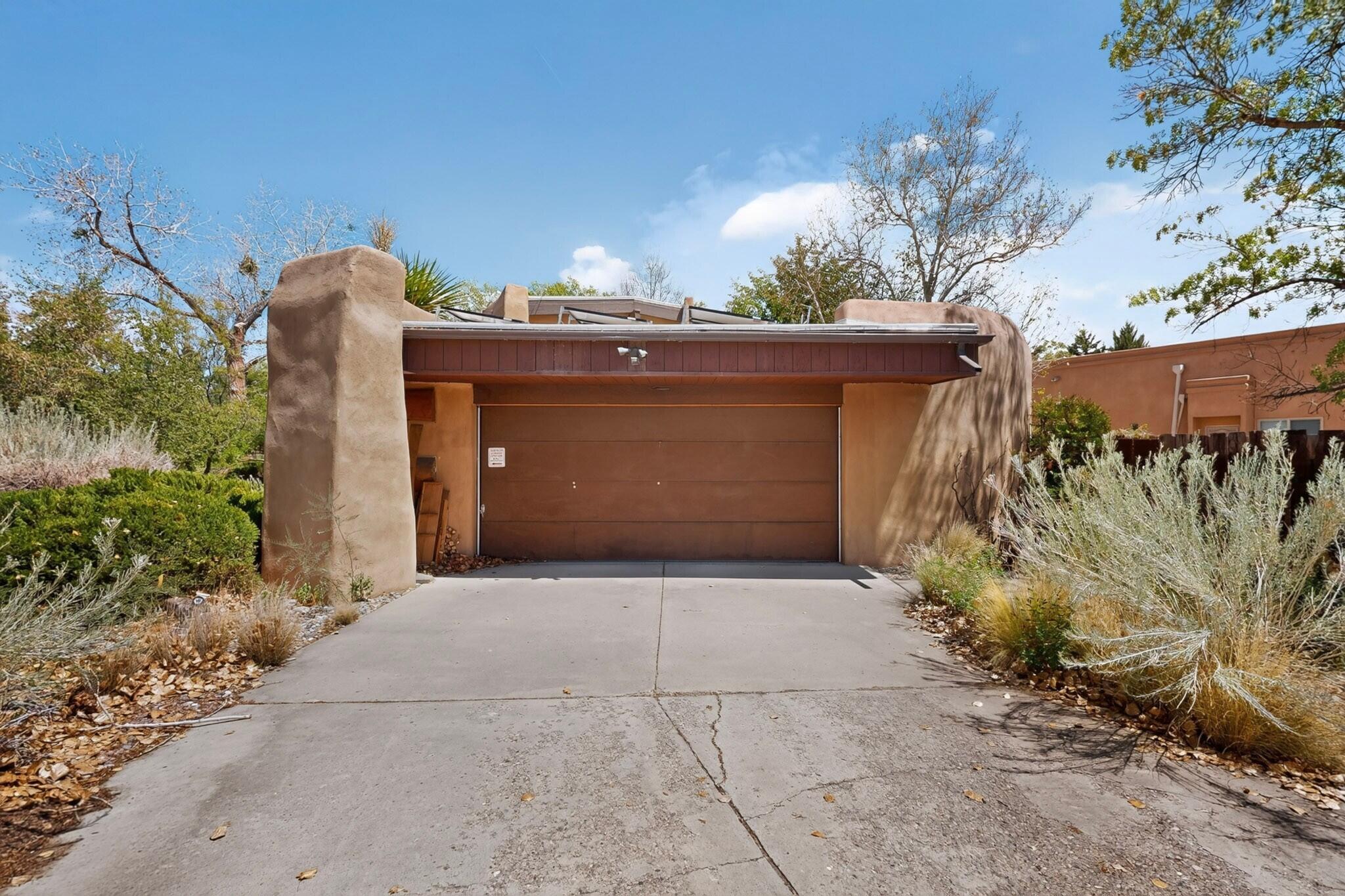 Photo 11 — 3232 Don Quixote Drive NW