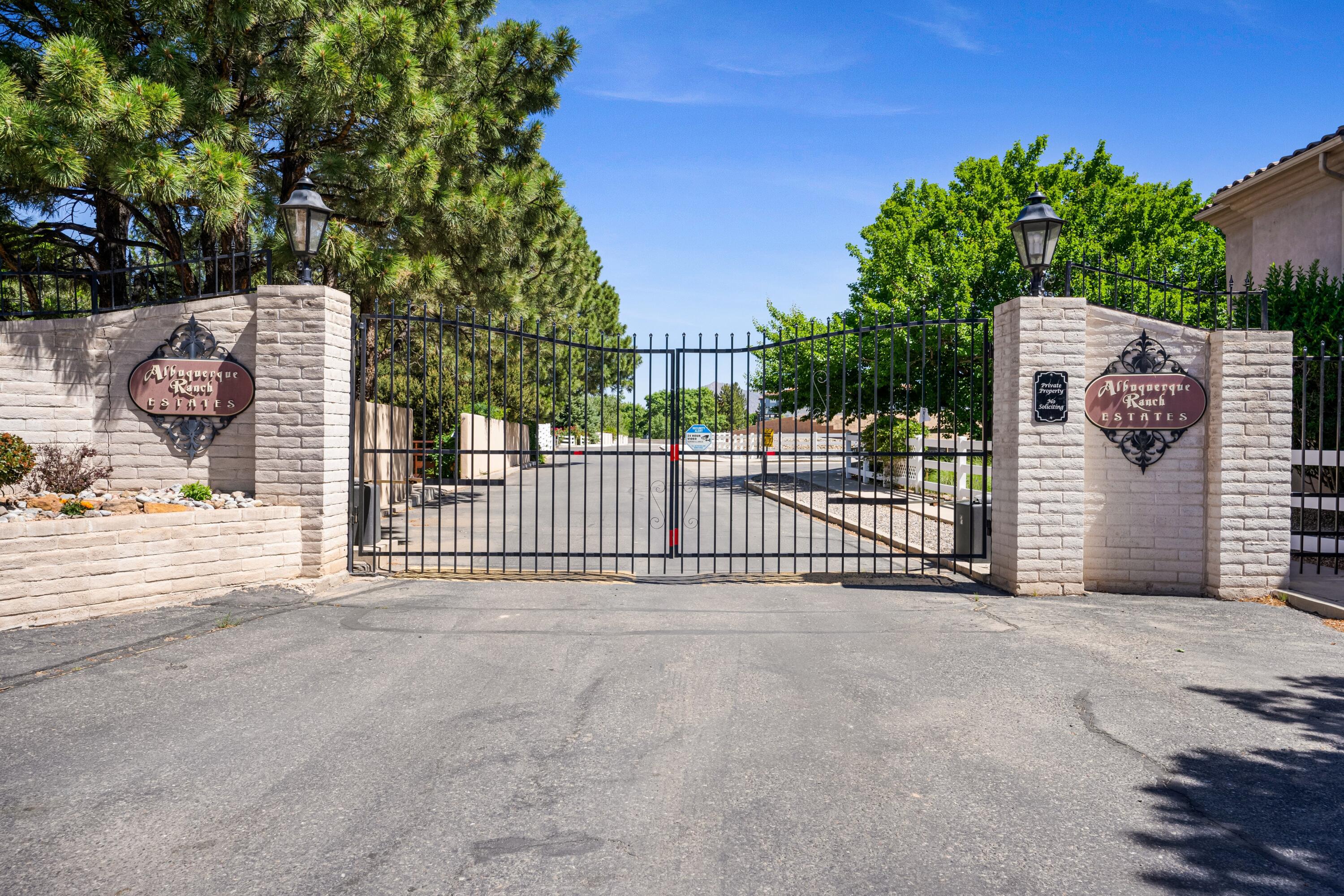 12505 Bevan Way NE, Albuquerque, NM 87111