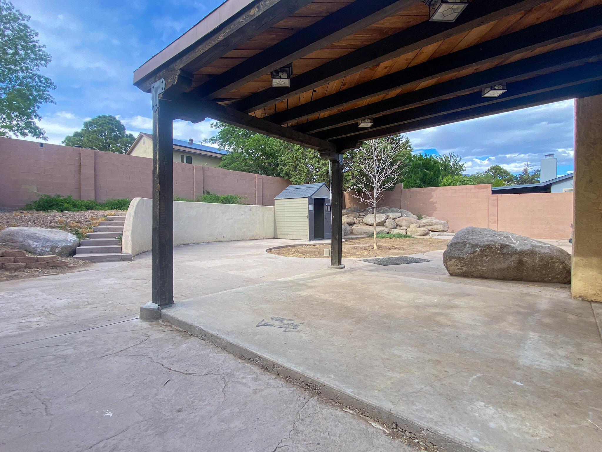Photo 10 — 8209 Tina Drive NE