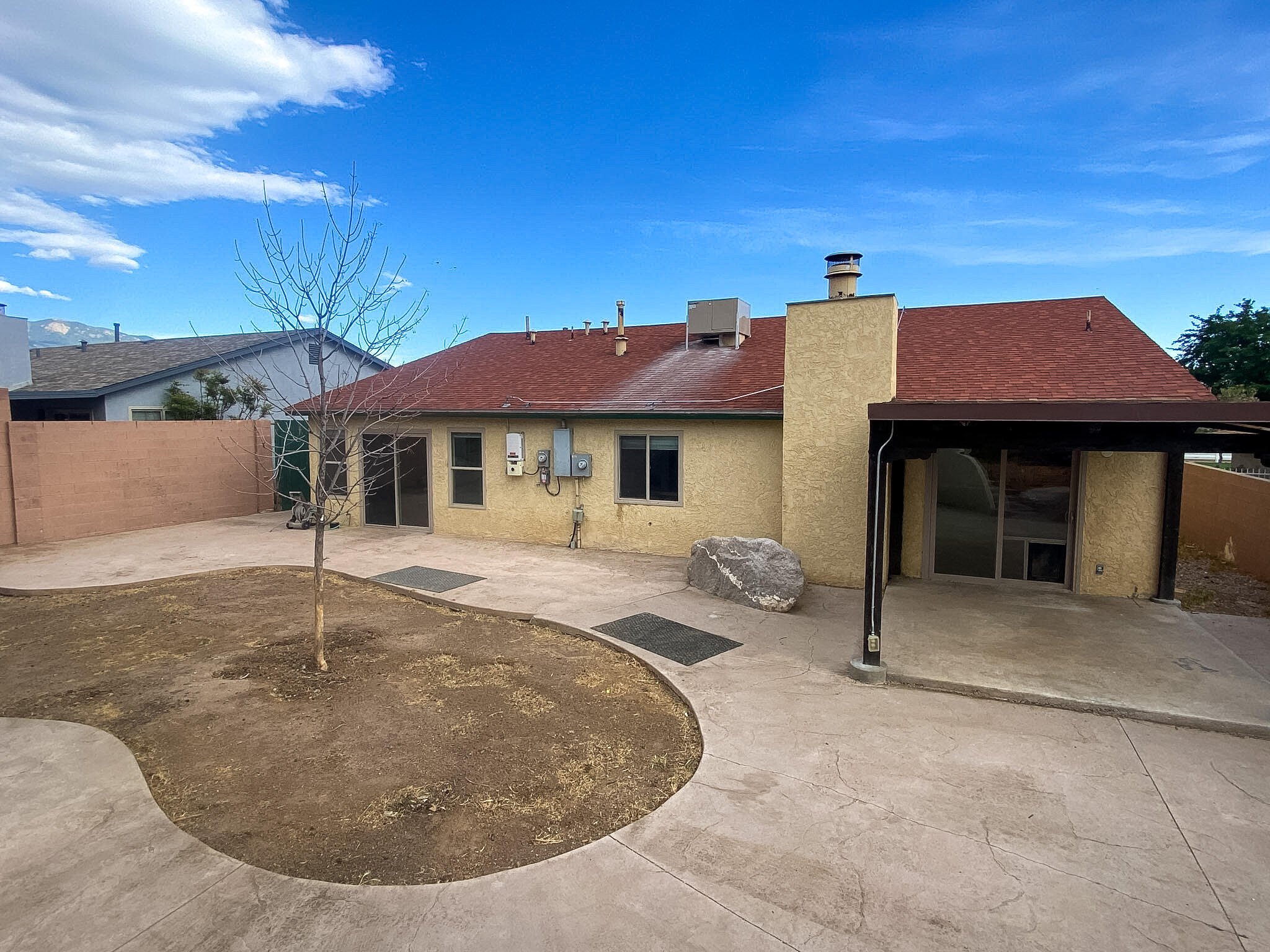 Photo 7 — 8209 Tina Drive NE
