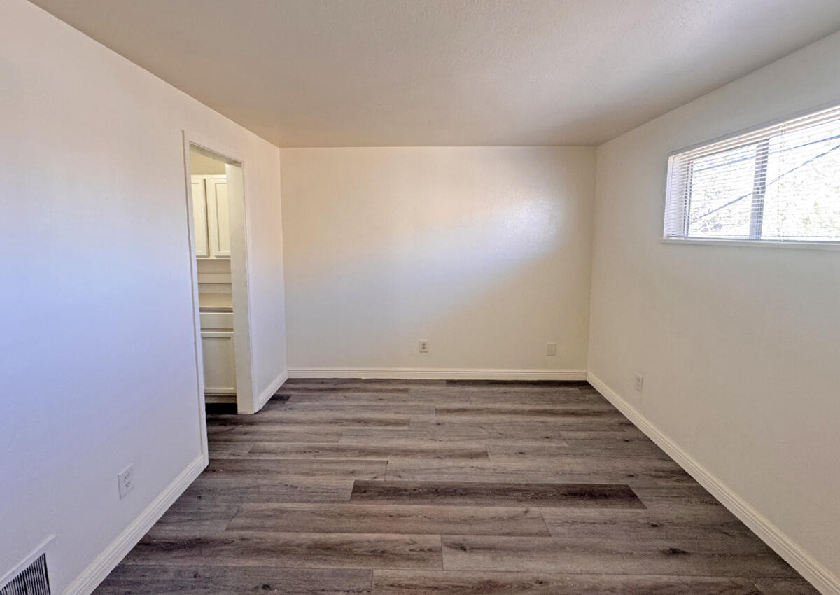 Photo 5 — 1024 Alvarado Drive SE APT 6