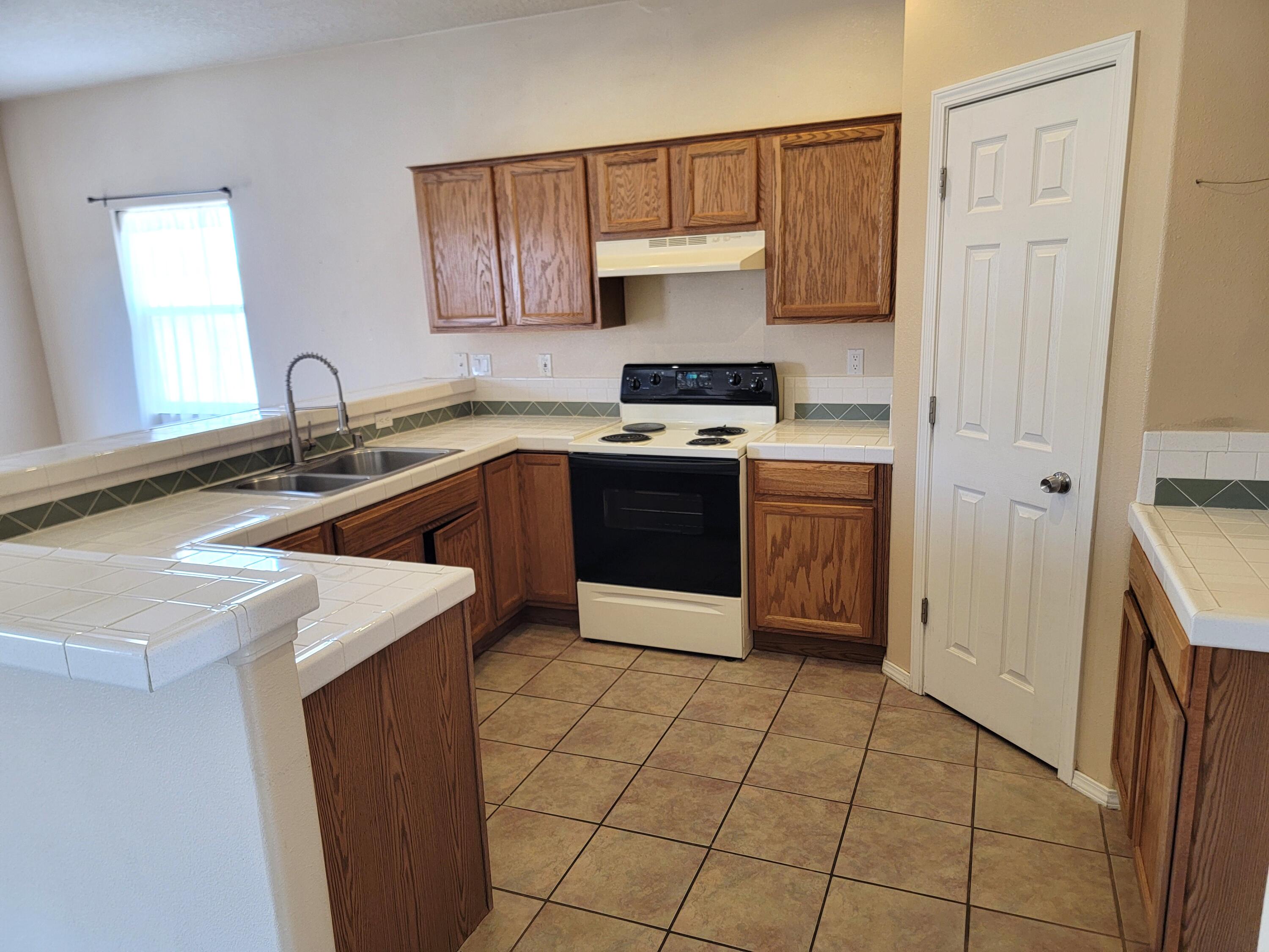Photo 18 — 8301 Mandarin Place NW