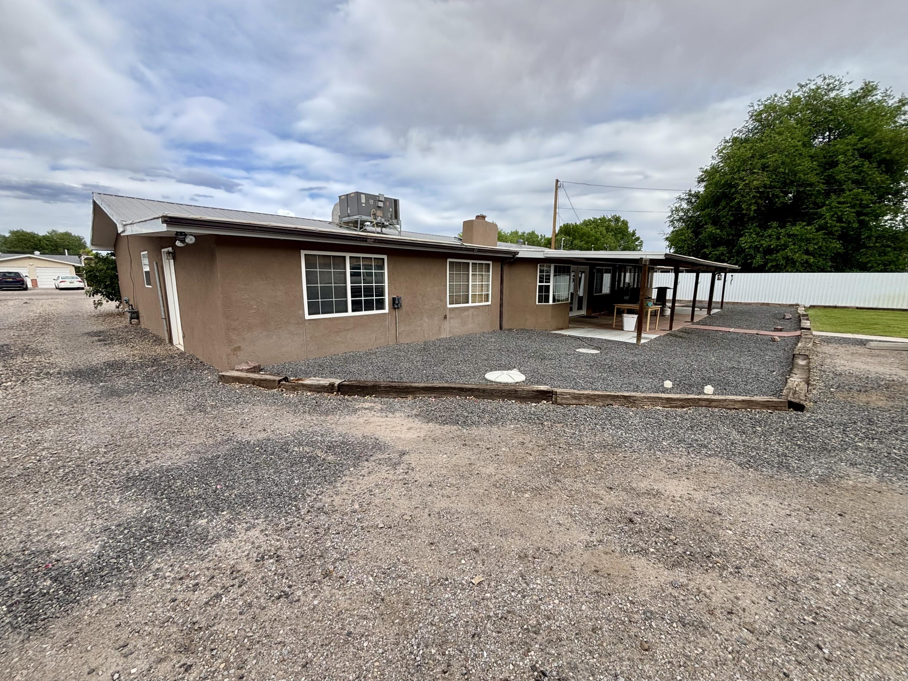 Photo 12 — 375 RANCHITOS Road