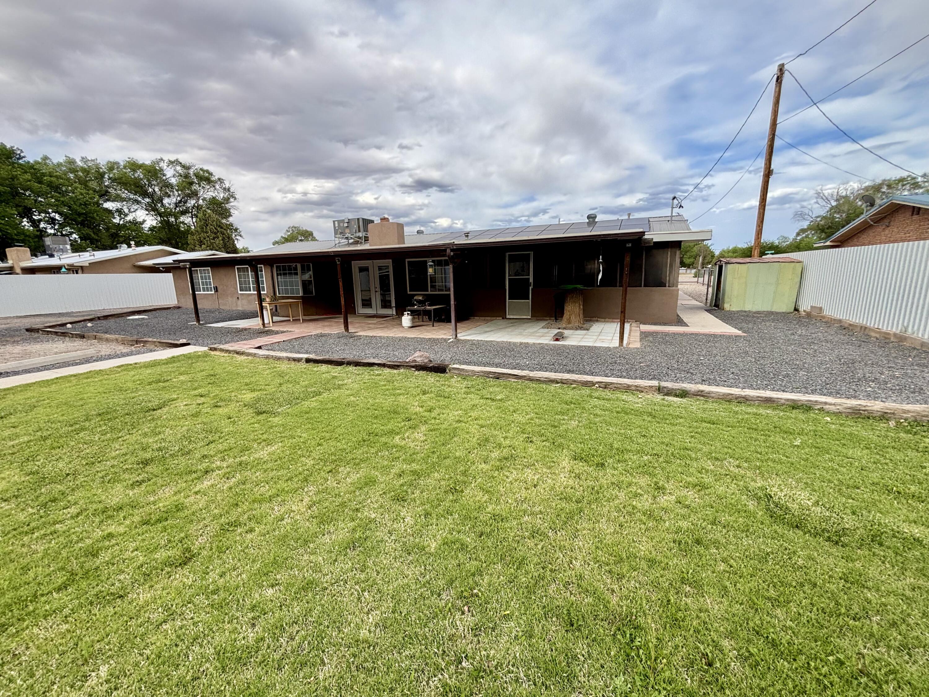 Photo 11 — 375 RANCHITOS Road
