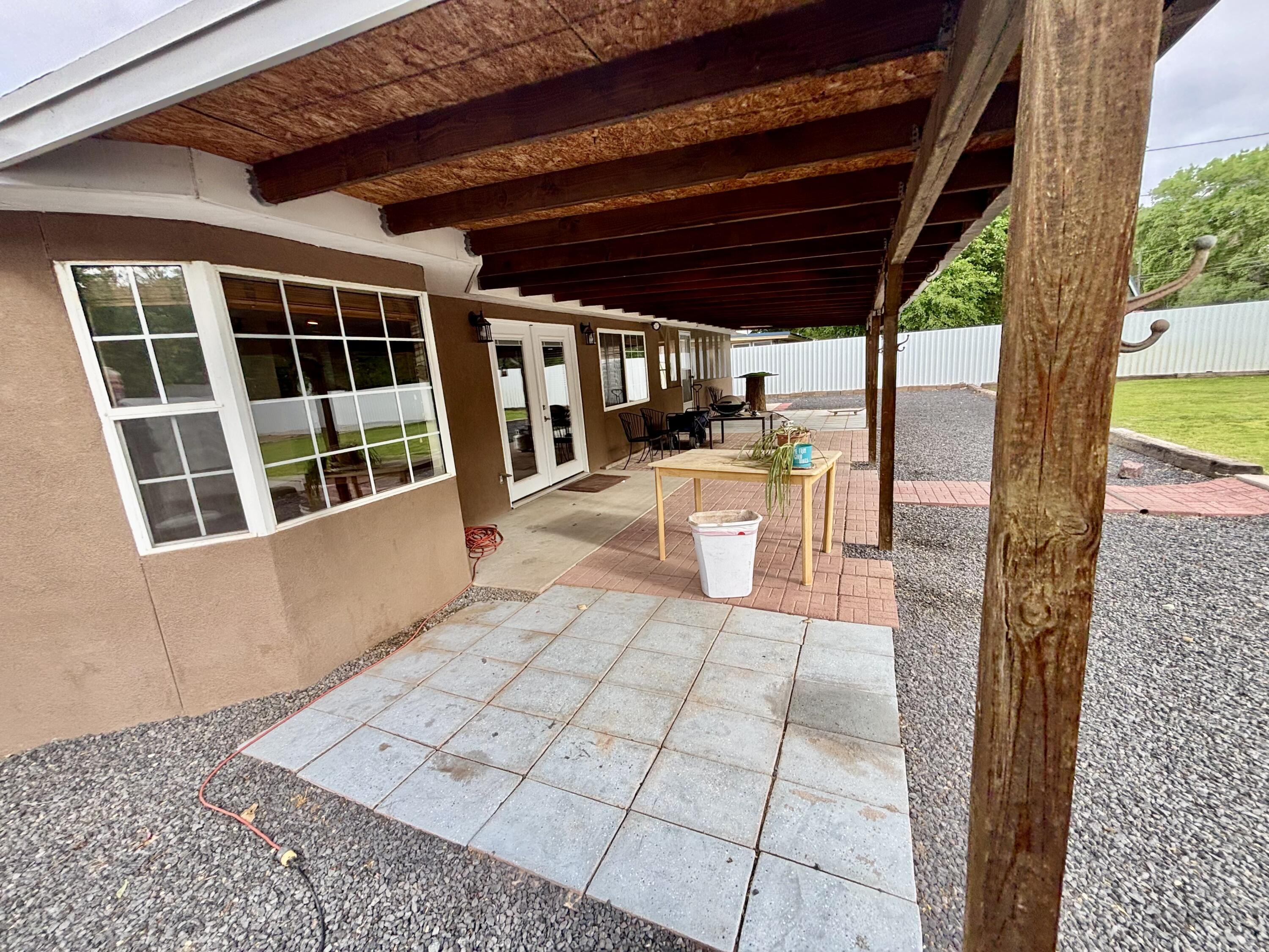 Photo 10 — 375 RANCHITOS Road