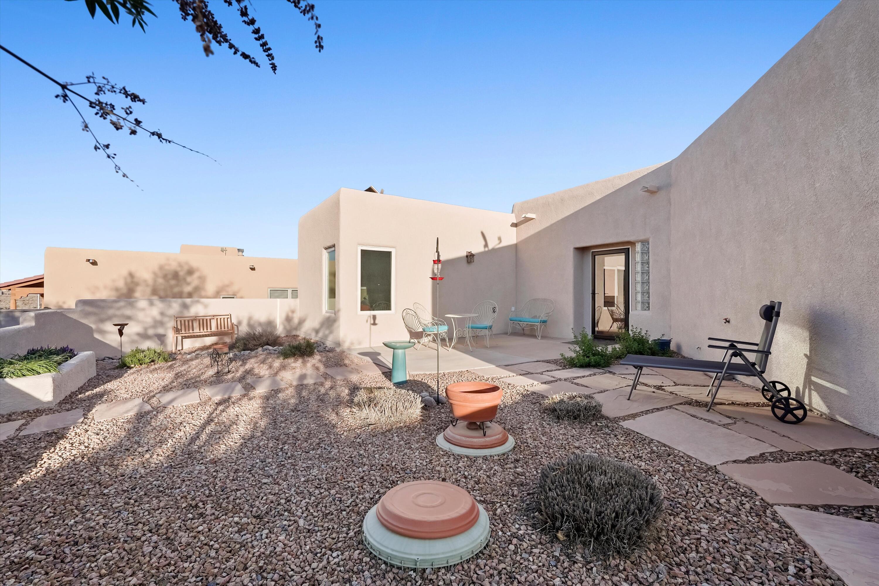 Photo 3 — 6115 La Paz Road NE