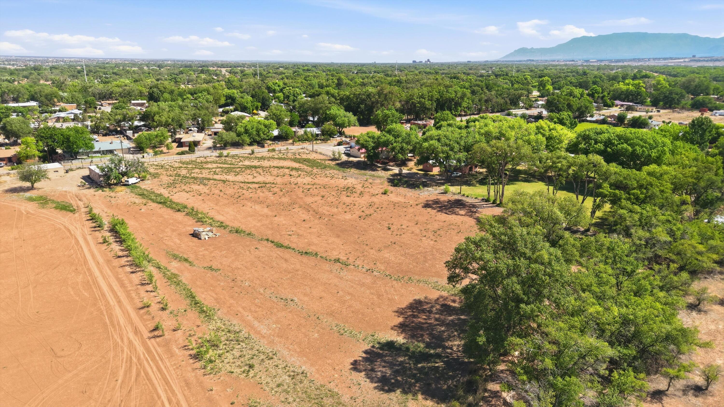 Photo 16 — 2220 Muniz Road SW