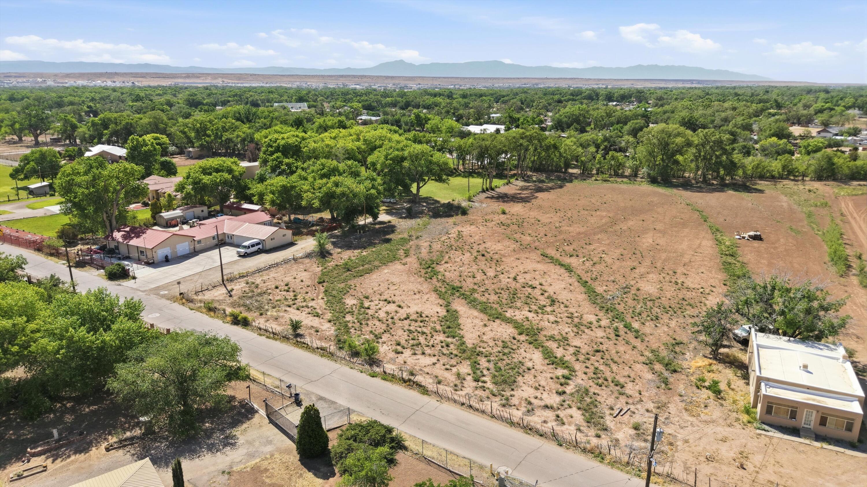 Photo 2 — 2220 Muniz Road SW