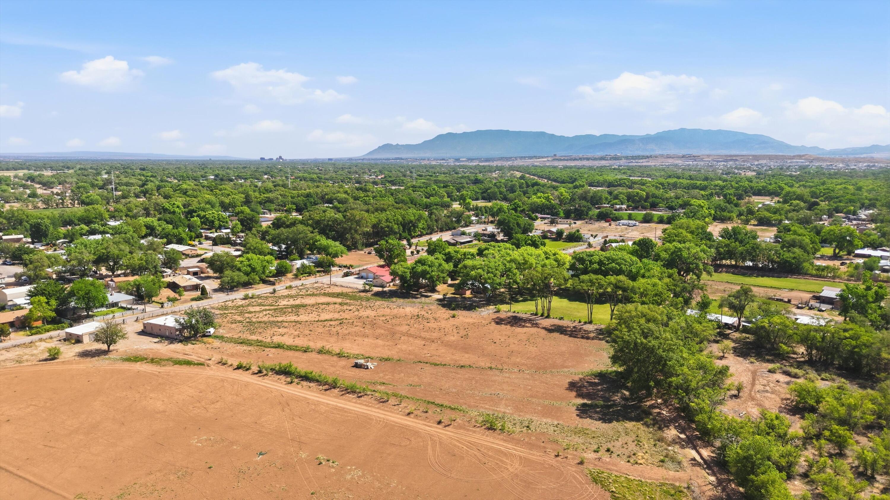 Photo 14 — 2220 Muniz Road SW
