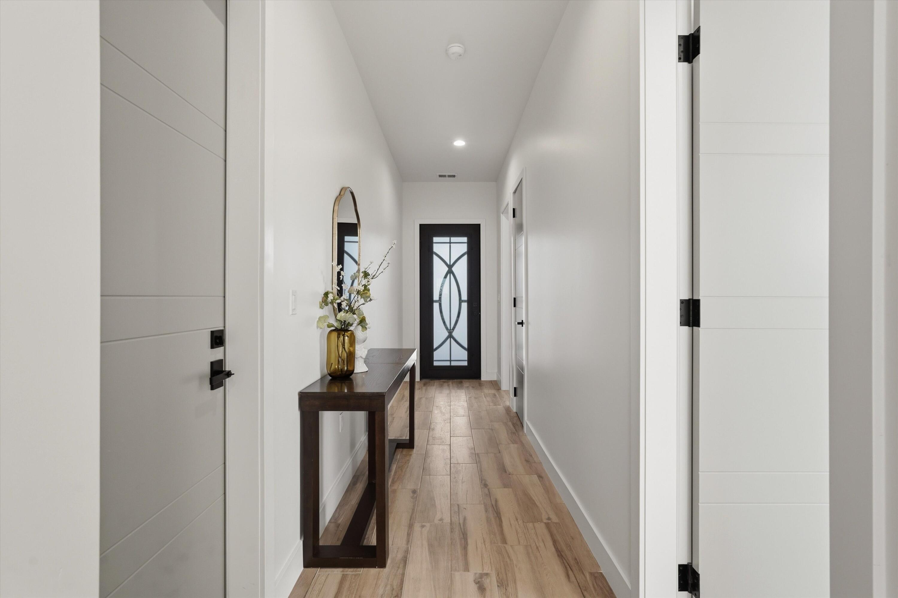 Photo 17 — 413 Northern Boulevard NE