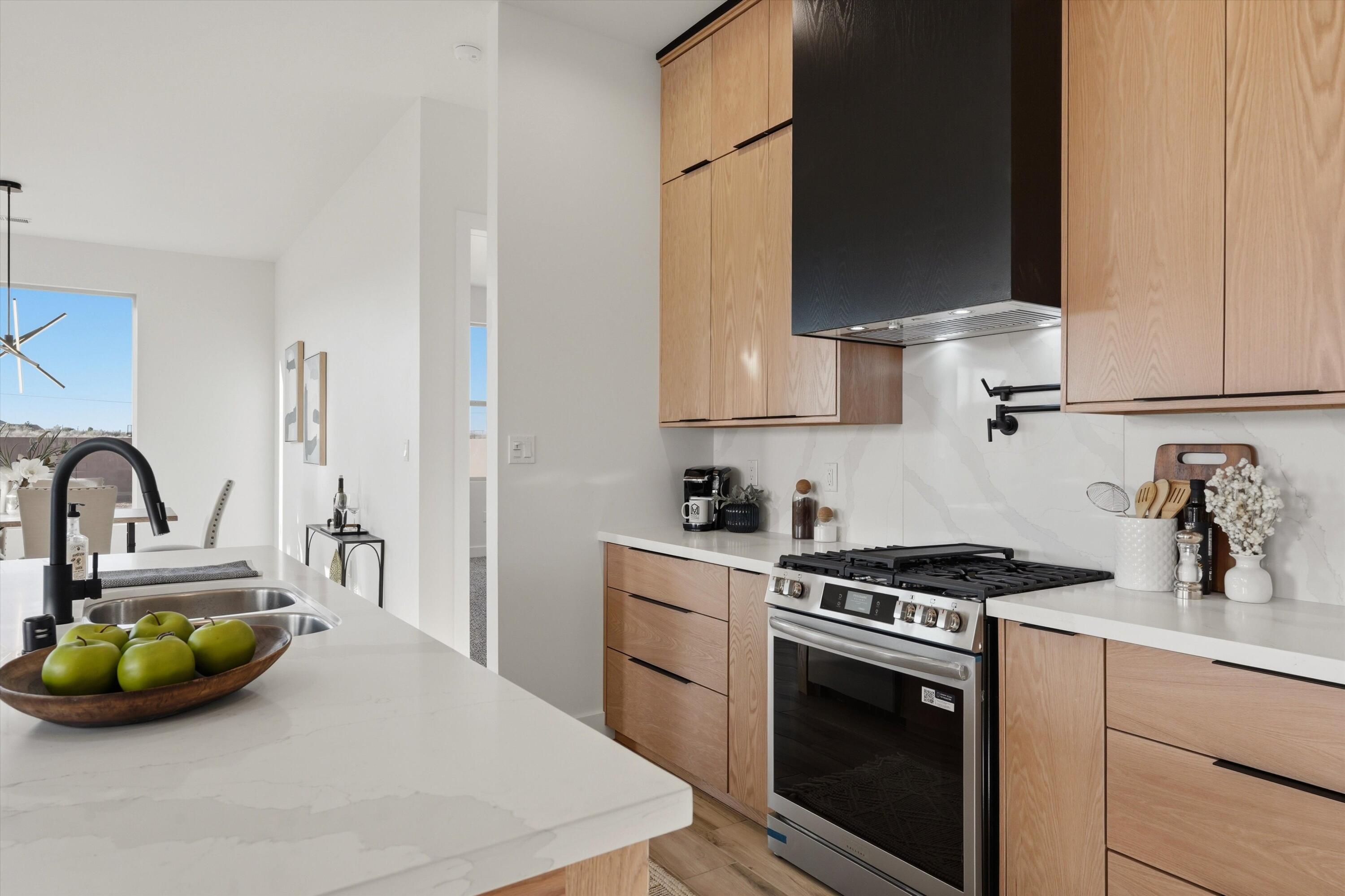 Photo 20 — 413 Northern Boulevard NE