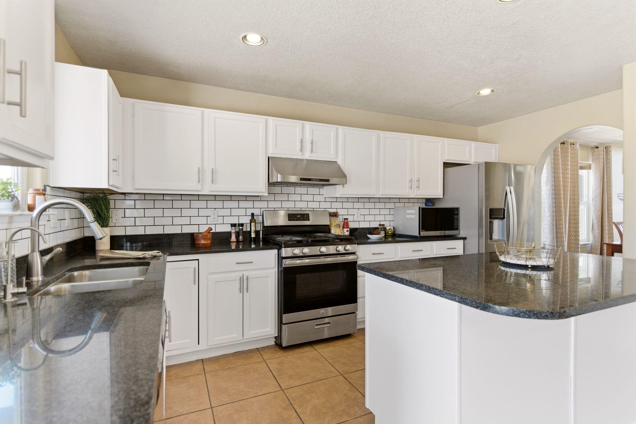 Photo 8 — 3908 Oasis Springs Road NE